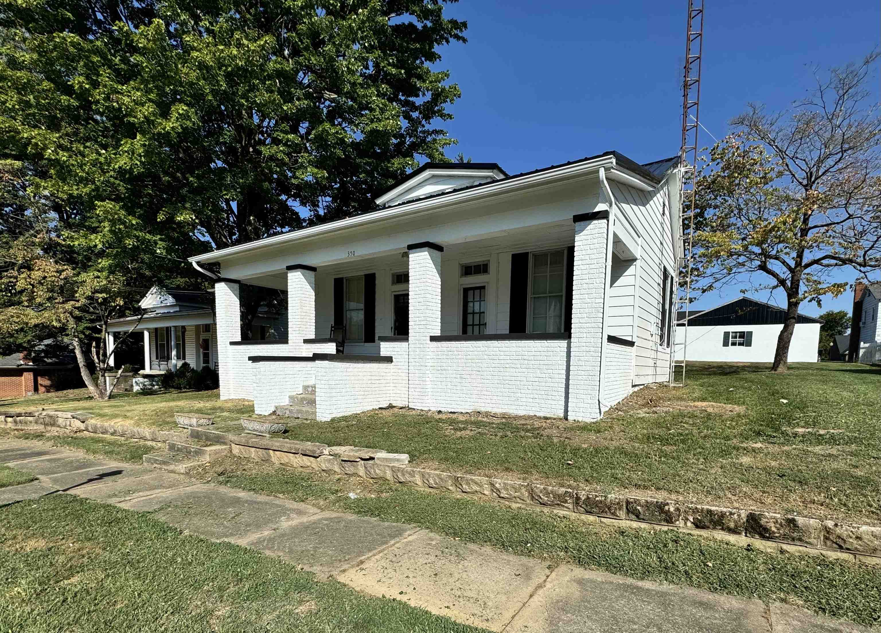 350 5th St, Calhoun, Kentucky 42327, 2 Bedrooms Bedrooms, ,2 BathroomsBathrooms,Single Family Residence,For Sale,5th St,90561