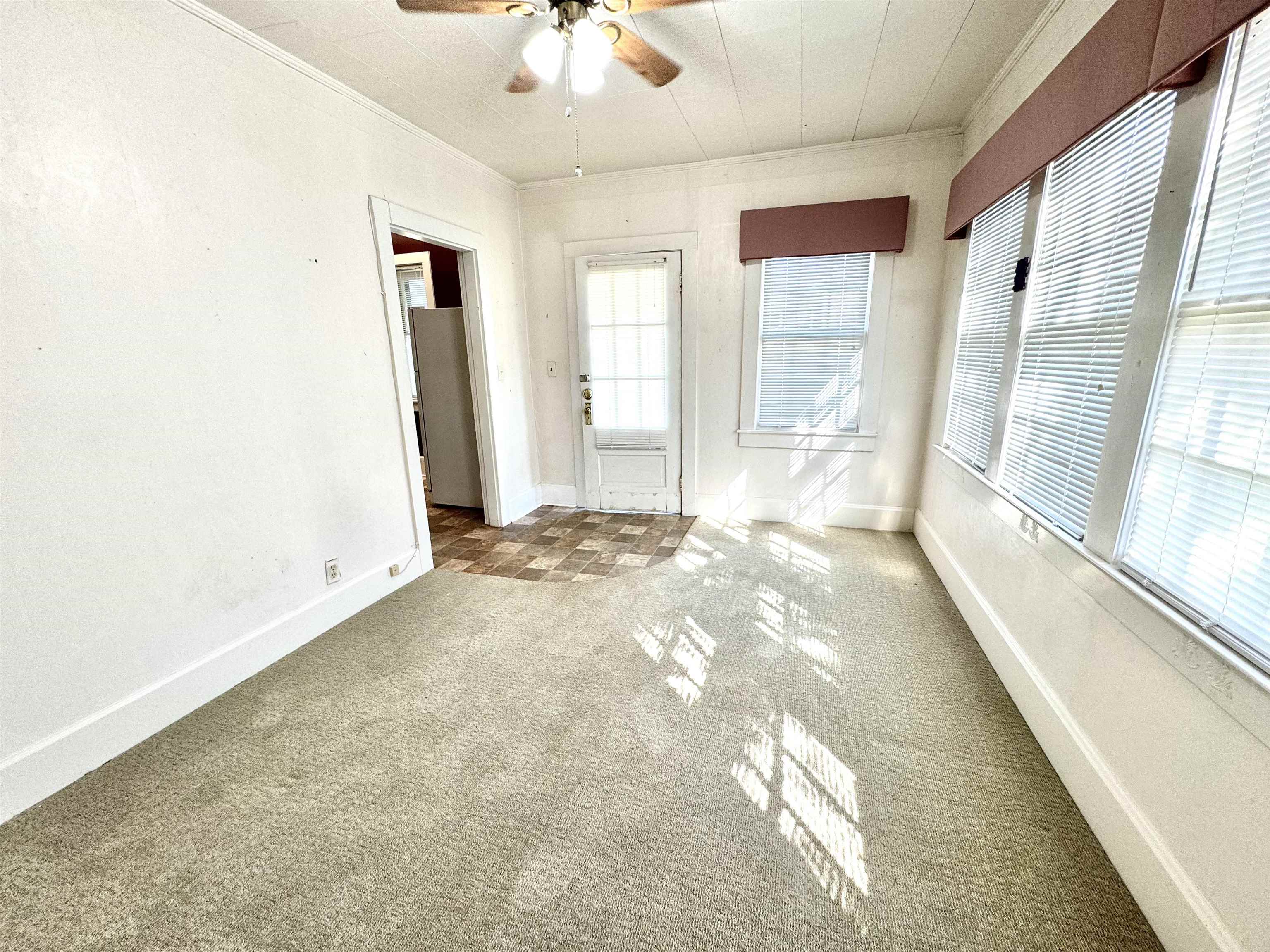 350 5th St, Calhoun, Kentucky 42327, 2 Bedrooms Bedrooms, ,2 BathroomsBathrooms,Single Family Residence,For Sale,5th St,90561