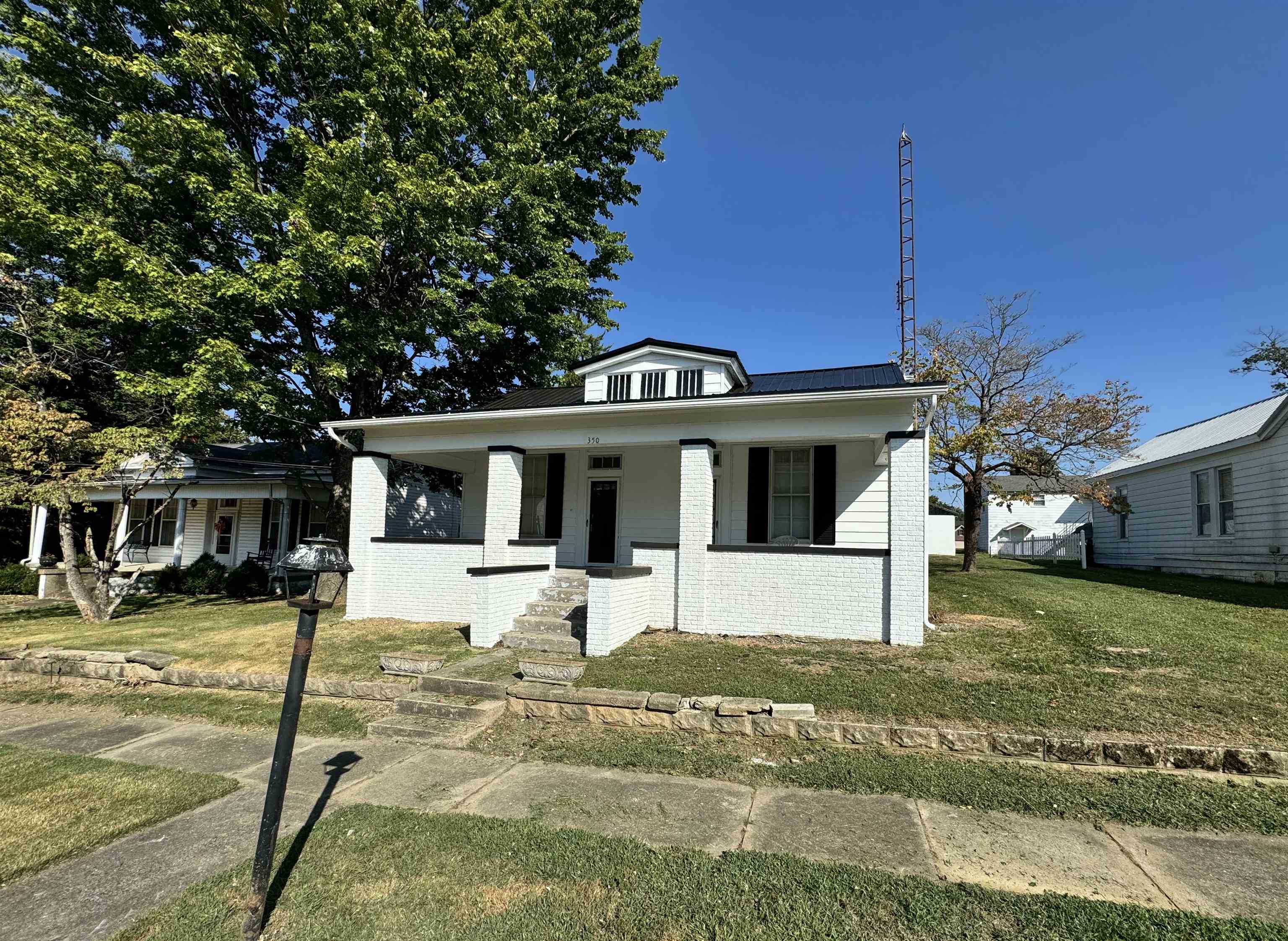 350 5th St, Calhoun, Kentucky 42327, 2 Bedrooms Bedrooms, ,2 BathroomsBathrooms,Single Family Residence,For Sale,5th St,90561