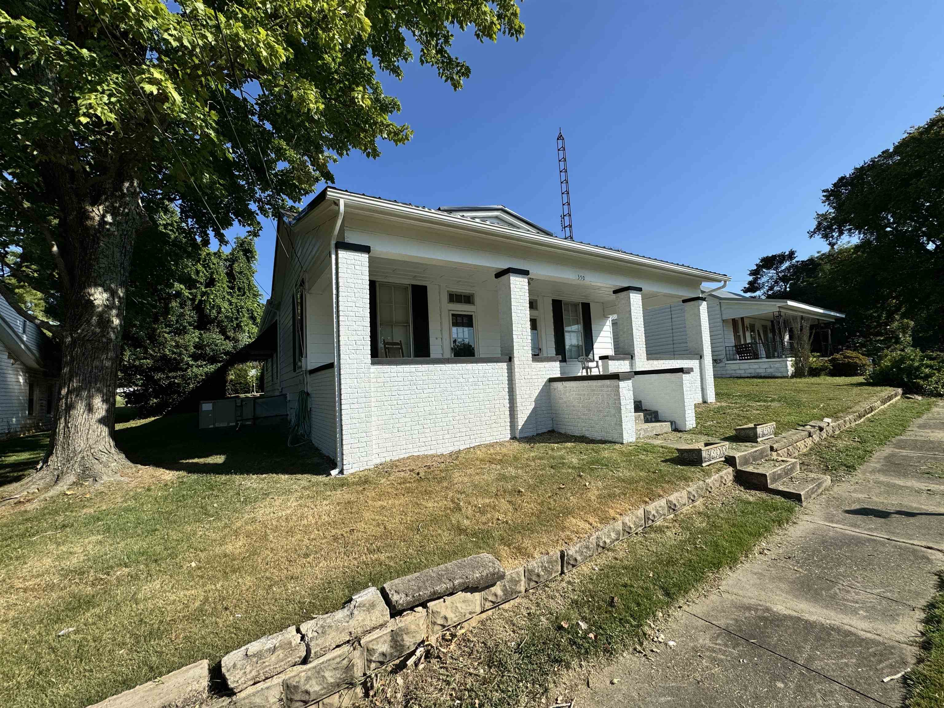 350 5th St, Calhoun, Kentucky 42327, 2 Bedrooms Bedrooms, ,2 BathroomsBathrooms,Single Family Residence,For Sale,5th St,90561