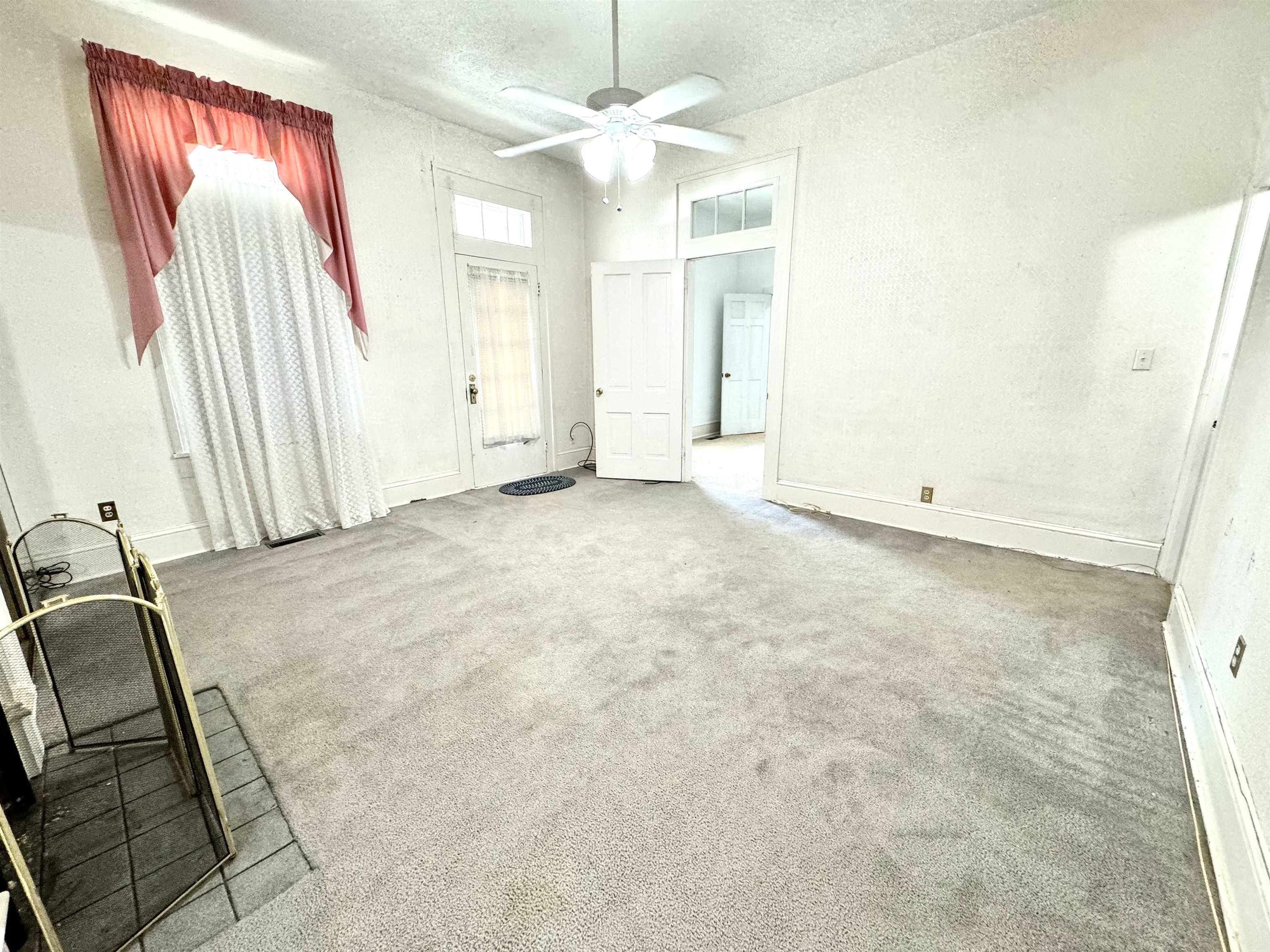 350 5th St, Calhoun, Kentucky 42327, 2 Bedrooms Bedrooms, ,2 BathroomsBathrooms,Single Family Residence,For Sale,5th St,90561