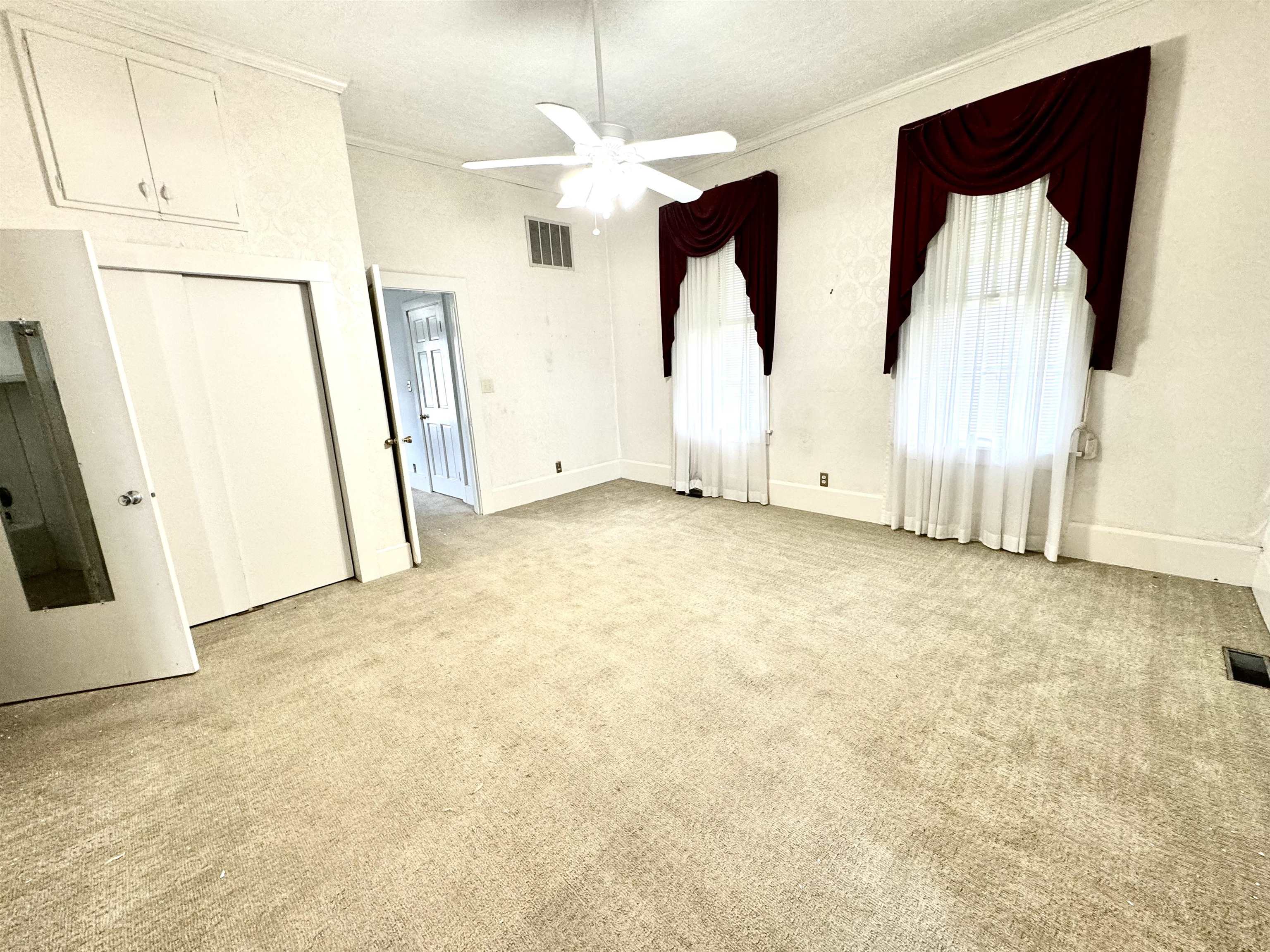 350 5th St, Calhoun, Kentucky 42327, 2 Bedrooms Bedrooms, ,2 BathroomsBathrooms,Single Family Residence,For Sale,5th St,90561