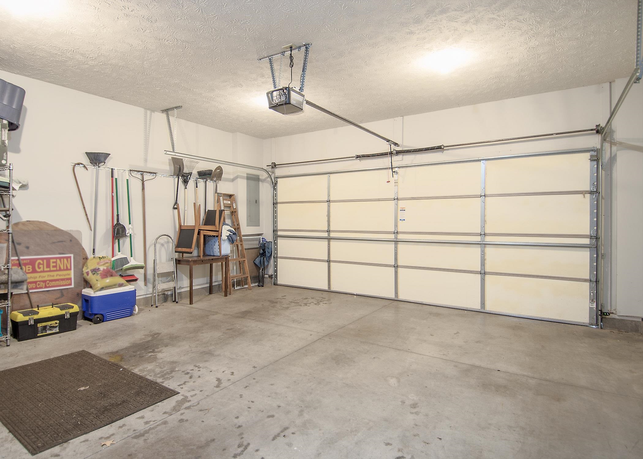 1618 Lock Ave, Owensboro, Kentucky 42301, 2 Bedrooms Bedrooms, ,2 BathroomsBathrooms,Townhouse,For Sale,Lock Ave,90562