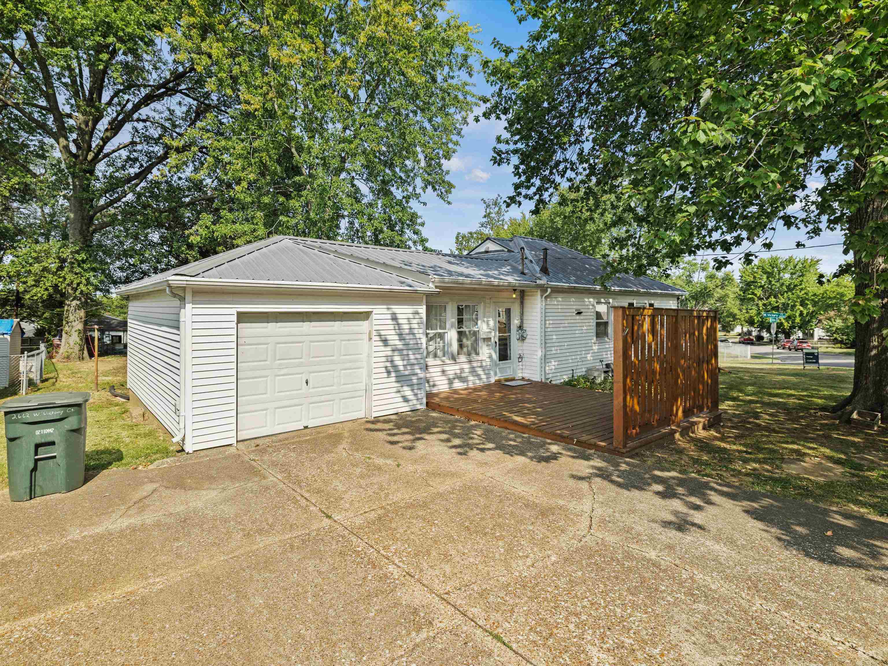 2662 Victory Ct West, Owensboro, Kentucky 42303, 2 Bedrooms Bedrooms, ,1 BathroomBathrooms,Single Family Residence,For Sale,Victory Ct West,90566