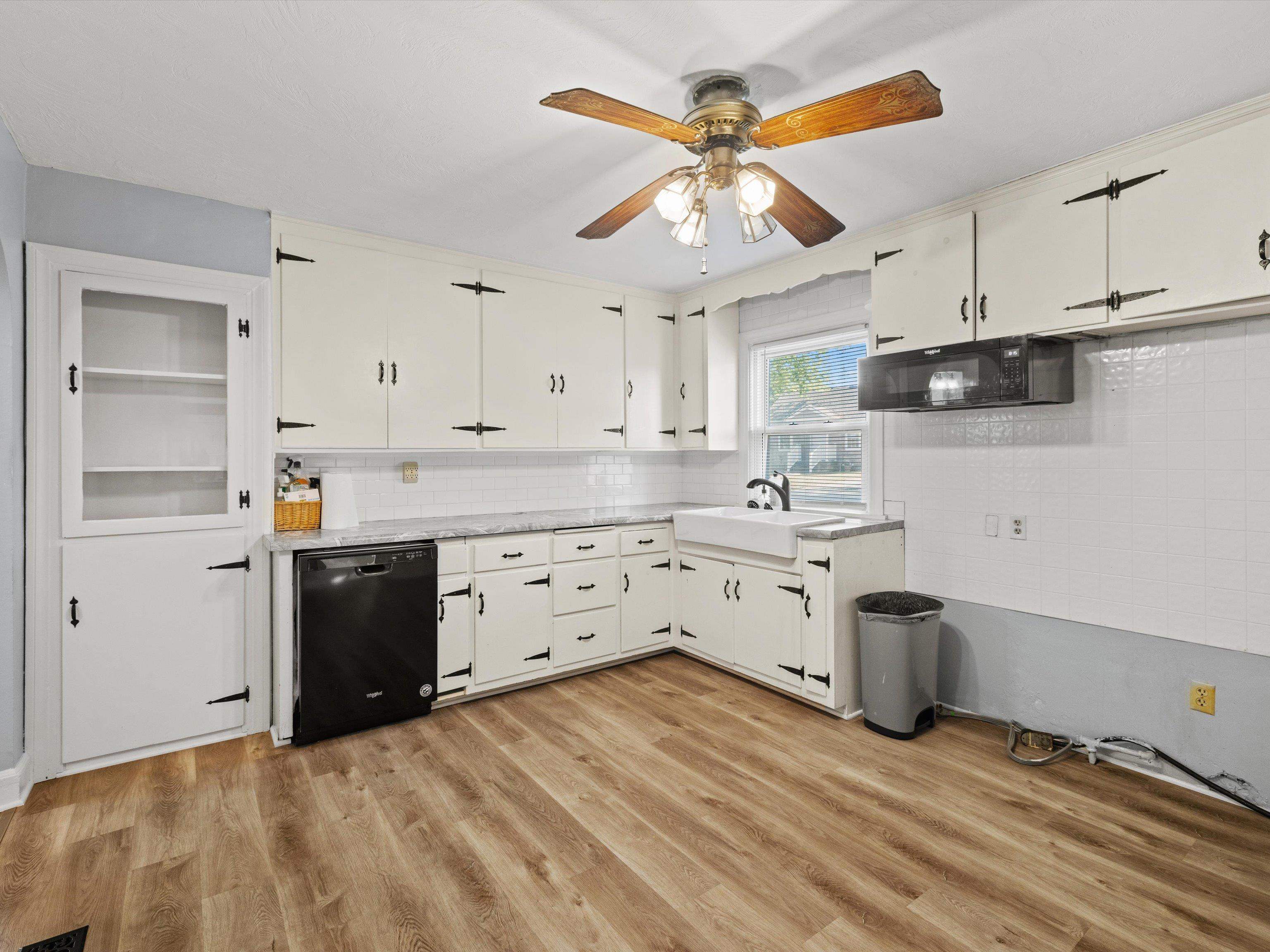 2662 Victory Ct West, Owensboro, Kentucky 42303, 2 Bedrooms Bedrooms, ,1 BathroomBathrooms,Single Family Residence,For Sale,Victory Ct West,90566