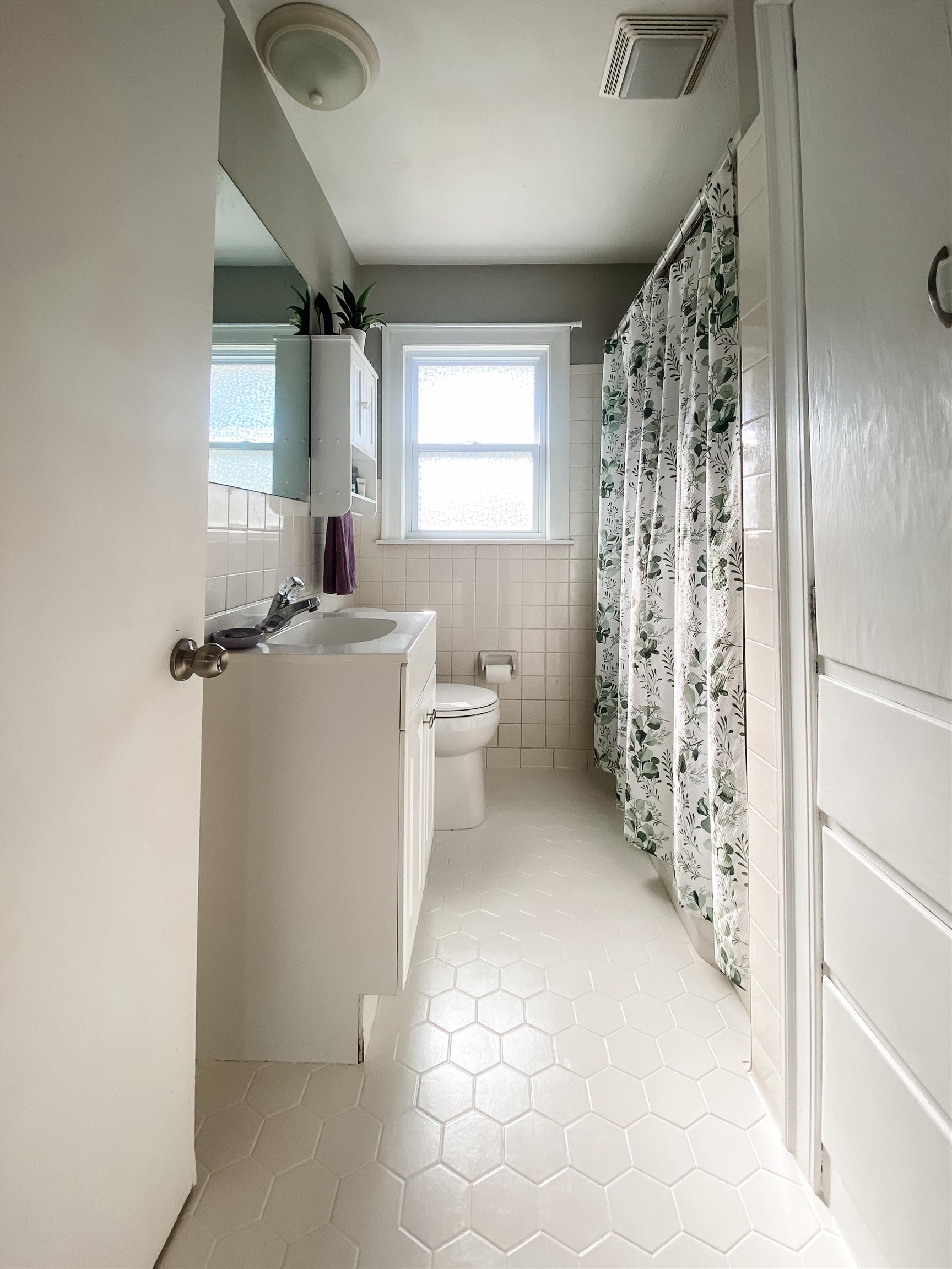 1243 Avondale Rd, Owensboro, Kentucky 42303, 3 Bedrooms Bedrooms, ,1 BathroomBathrooms,Single Family Residence,For Sale,Avondale Rd,90567