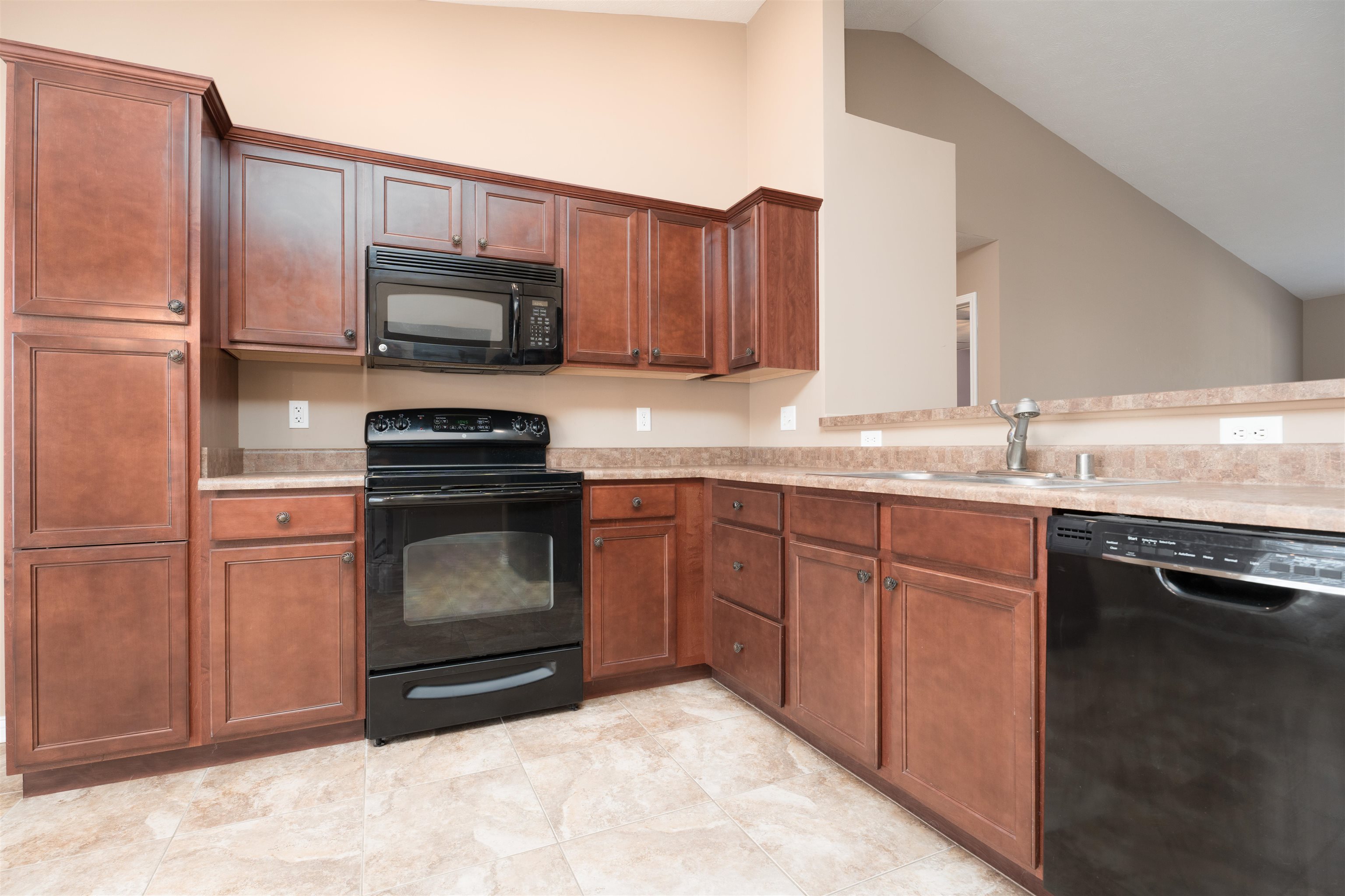 2920 Trails Way, Owensboro, Kentucky 42303, 3 Bedrooms Bedrooms, ,2 BathroomsBathrooms,Single Family Residence,For Sale,Trails Way,90569