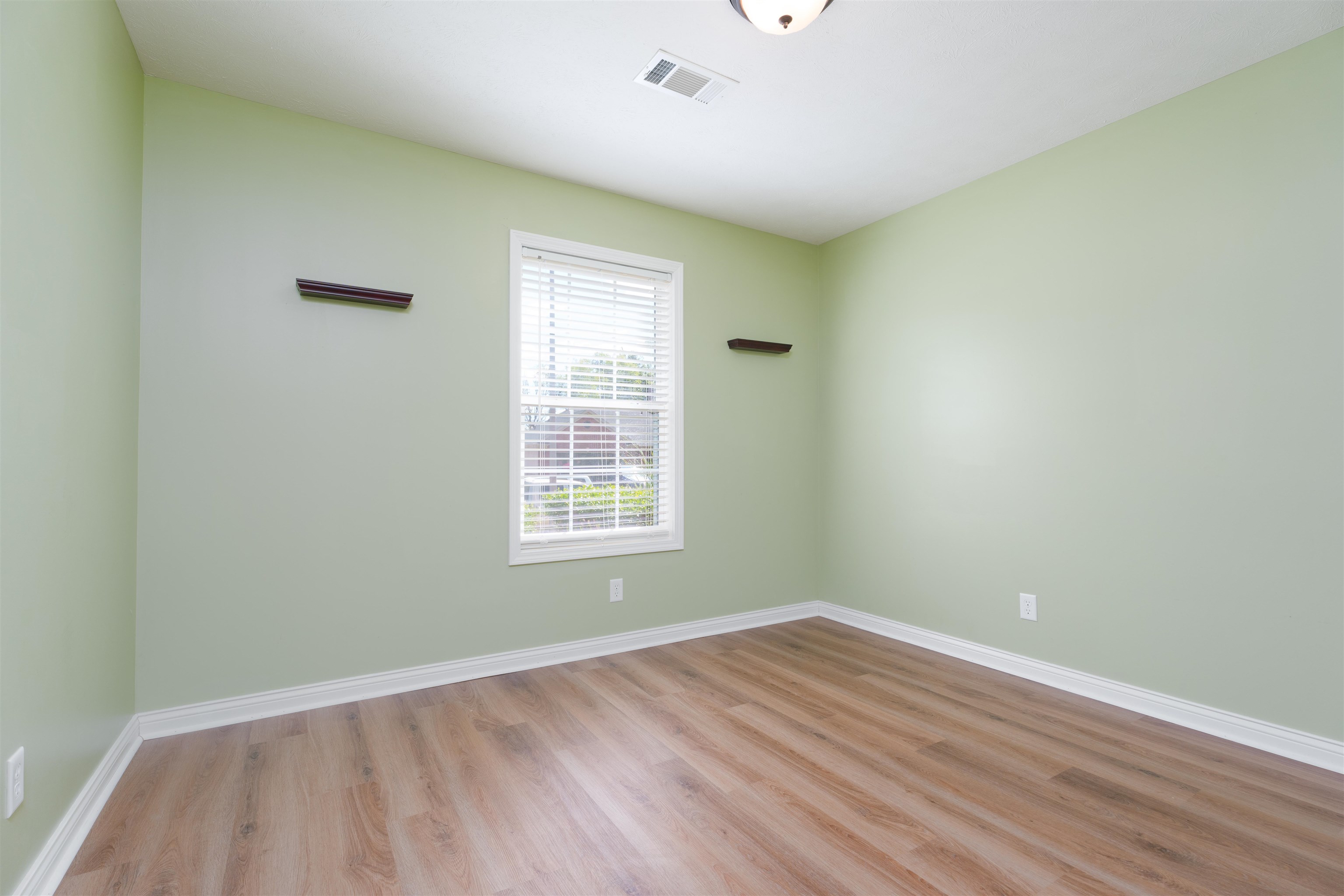 2920 Trails Way, Owensboro, Kentucky 42303, 3 Bedrooms Bedrooms, ,2 BathroomsBathrooms,Single Family Residence,For Sale,Trails Way,90569