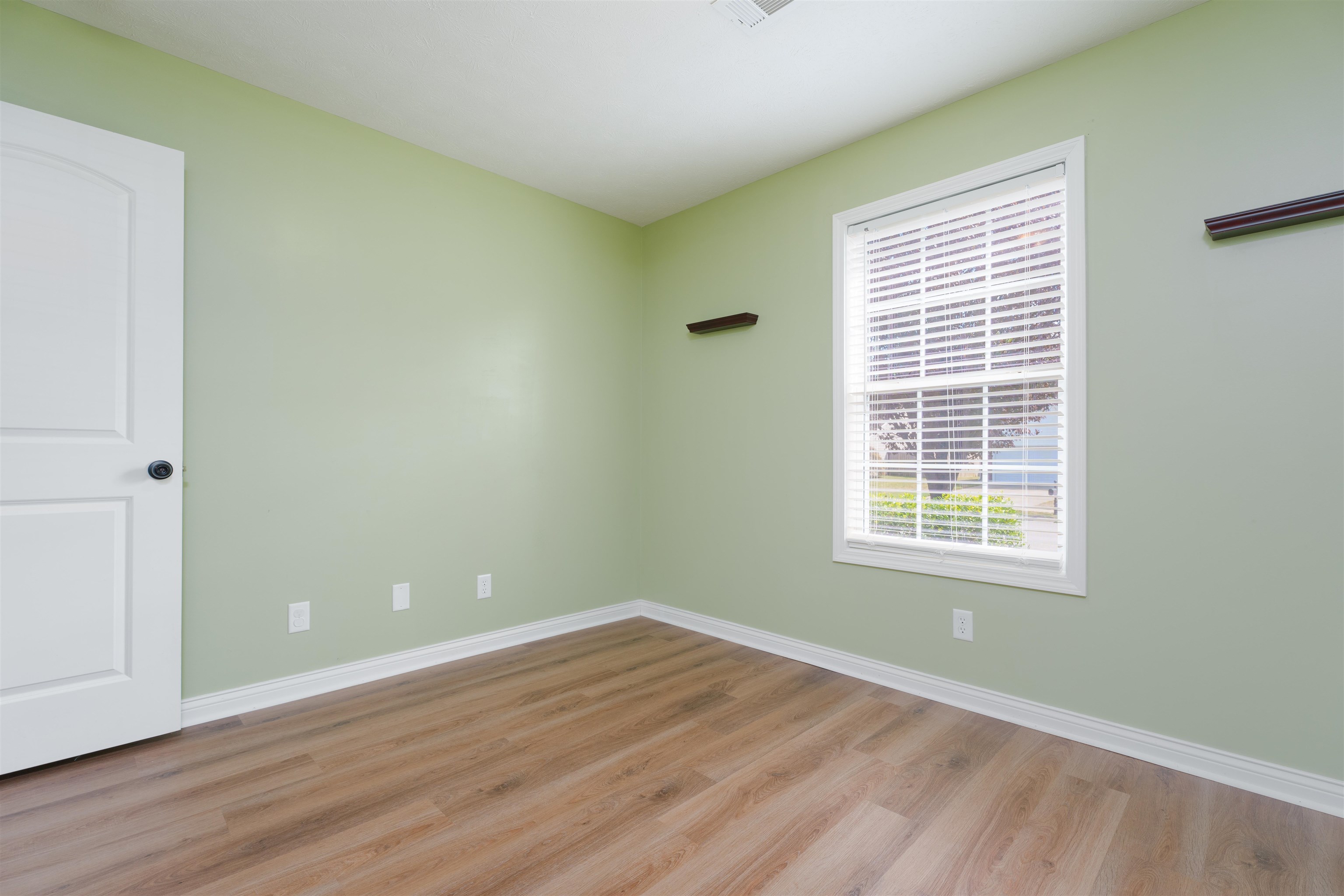 2920 Trails Way, Owensboro, Kentucky 42303, 3 Bedrooms Bedrooms, ,2 BathroomsBathrooms,Single Family Residence,For Sale,Trails Way,90569