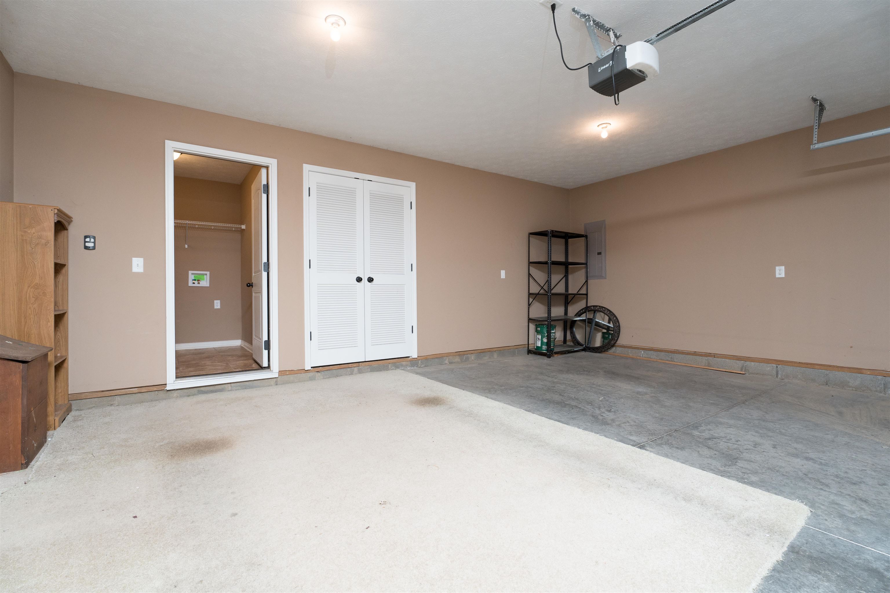 2920 Trails Way, Owensboro, Kentucky 42303, 3 Bedrooms Bedrooms, ,2 BathroomsBathrooms,Single Family Residence,For Sale,Trails Way,90569