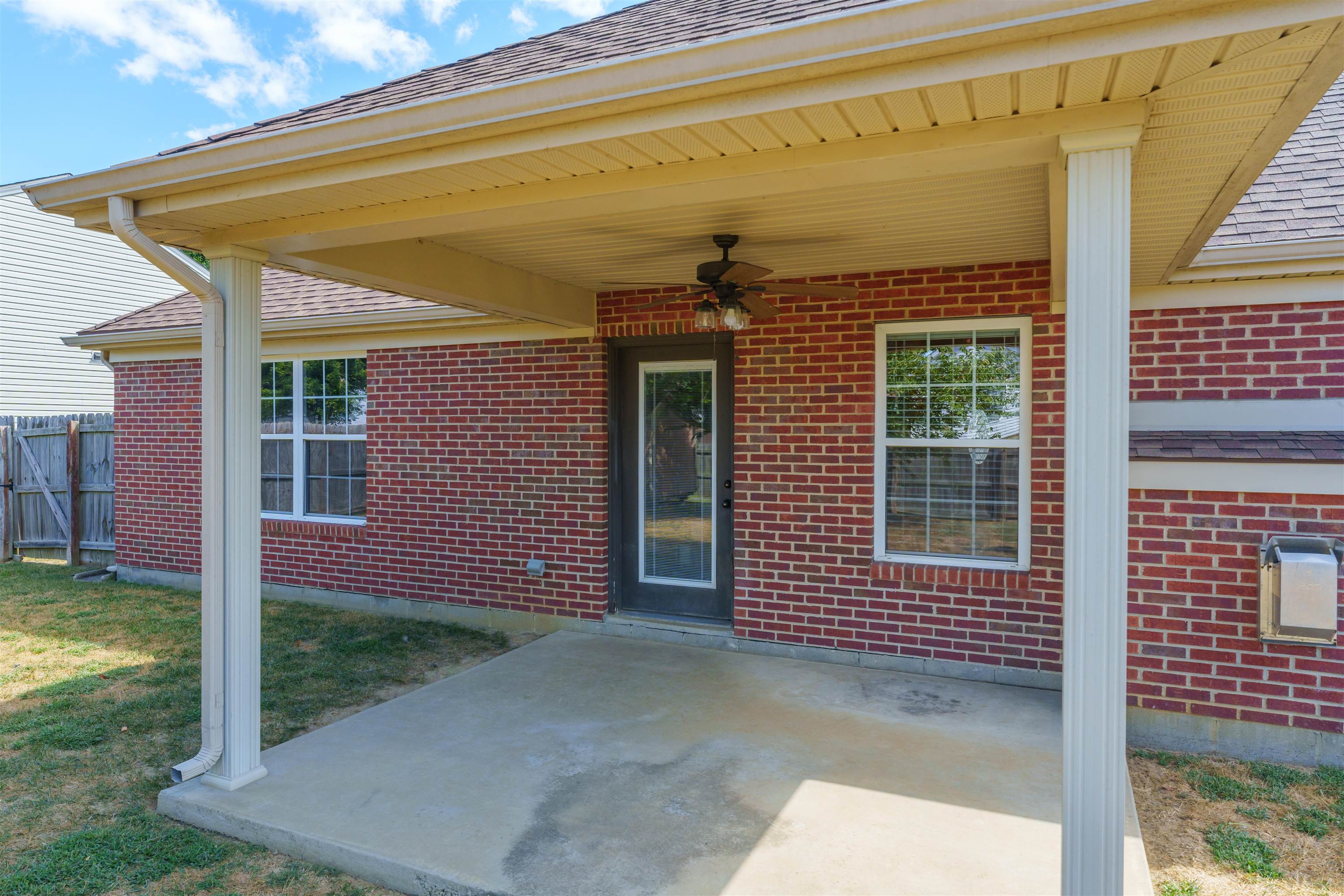 2920 Trails Way, Owensboro, Kentucky 42303, 3 Bedrooms Bedrooms, ,2 BathroomsBathrooms,Single Family Residence,For Sale,Trails Way,90569