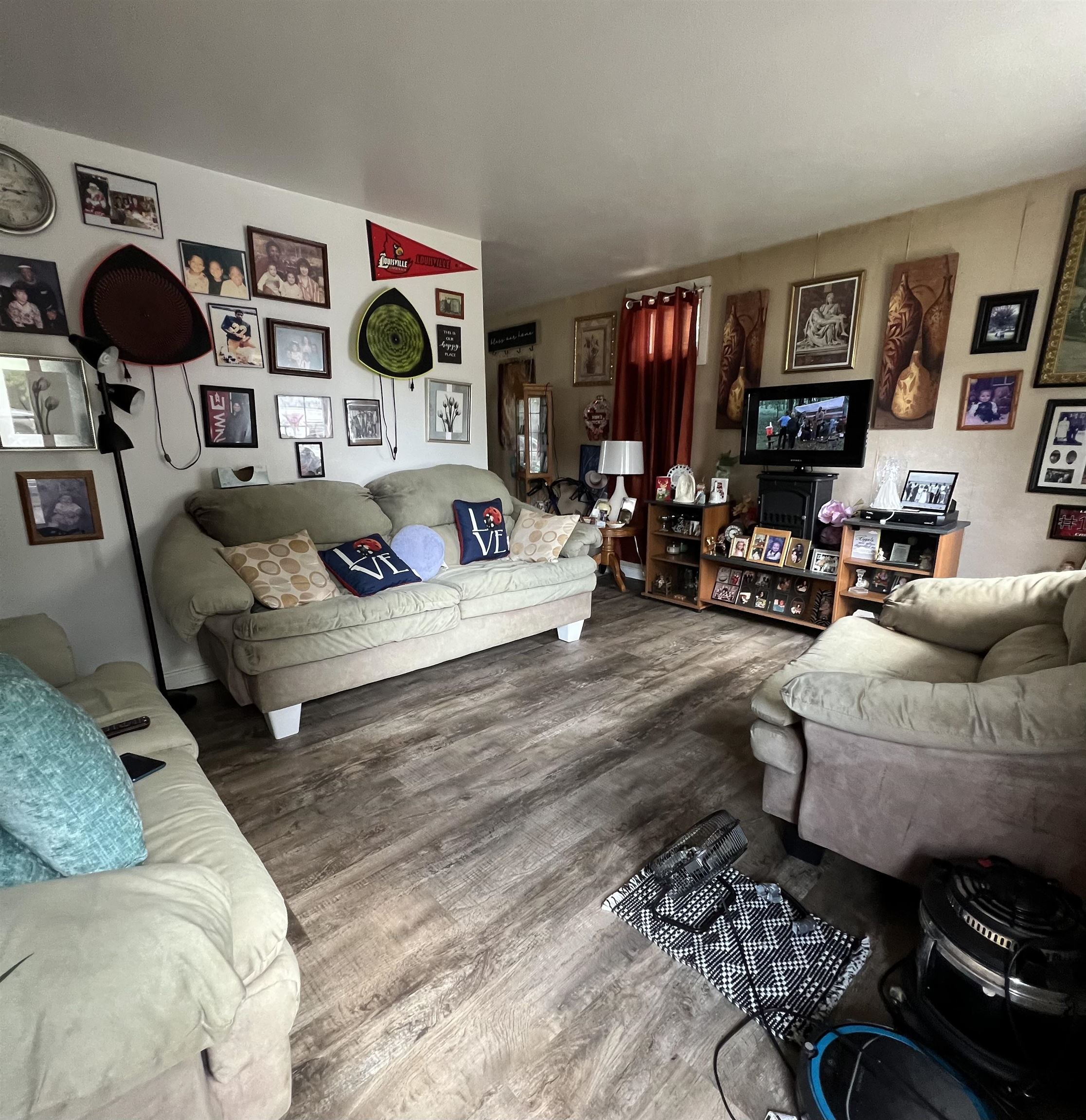 3621 Winchester Dr., Owensboro, Kentucky 42301, 3 Bedrooms Bedrooms, ,1 BathroomBathrooms,Single Family Residence,For Sale,Winchester Dr.,90574
