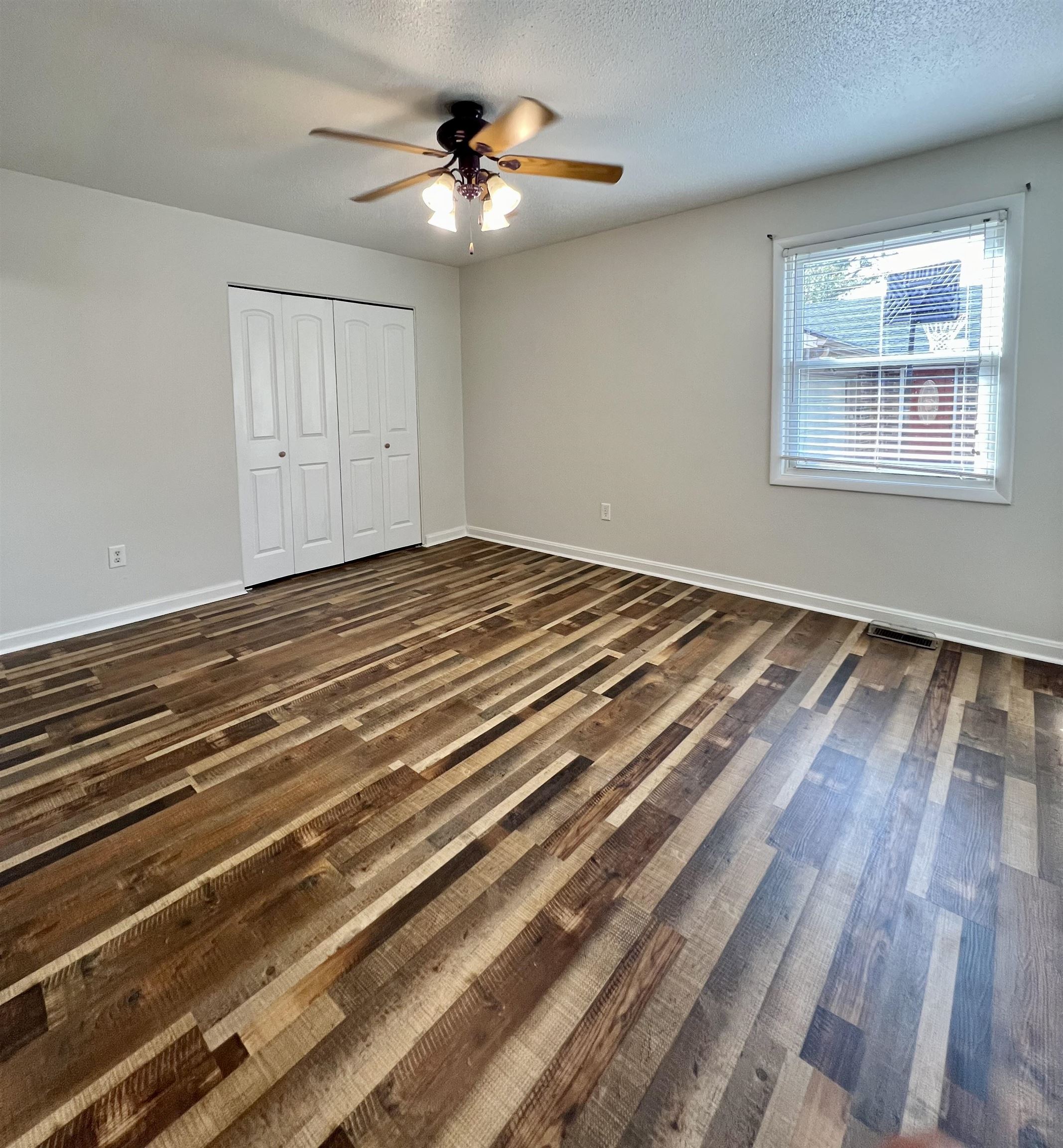 4230 Yewells Landing W, Owensboro, Kentucky 42303, 3 Bedrooms Bedrooms, ,2 BathroomsBathrooms,Single Family Residence,For Sale,Yewells Landing W,90575
