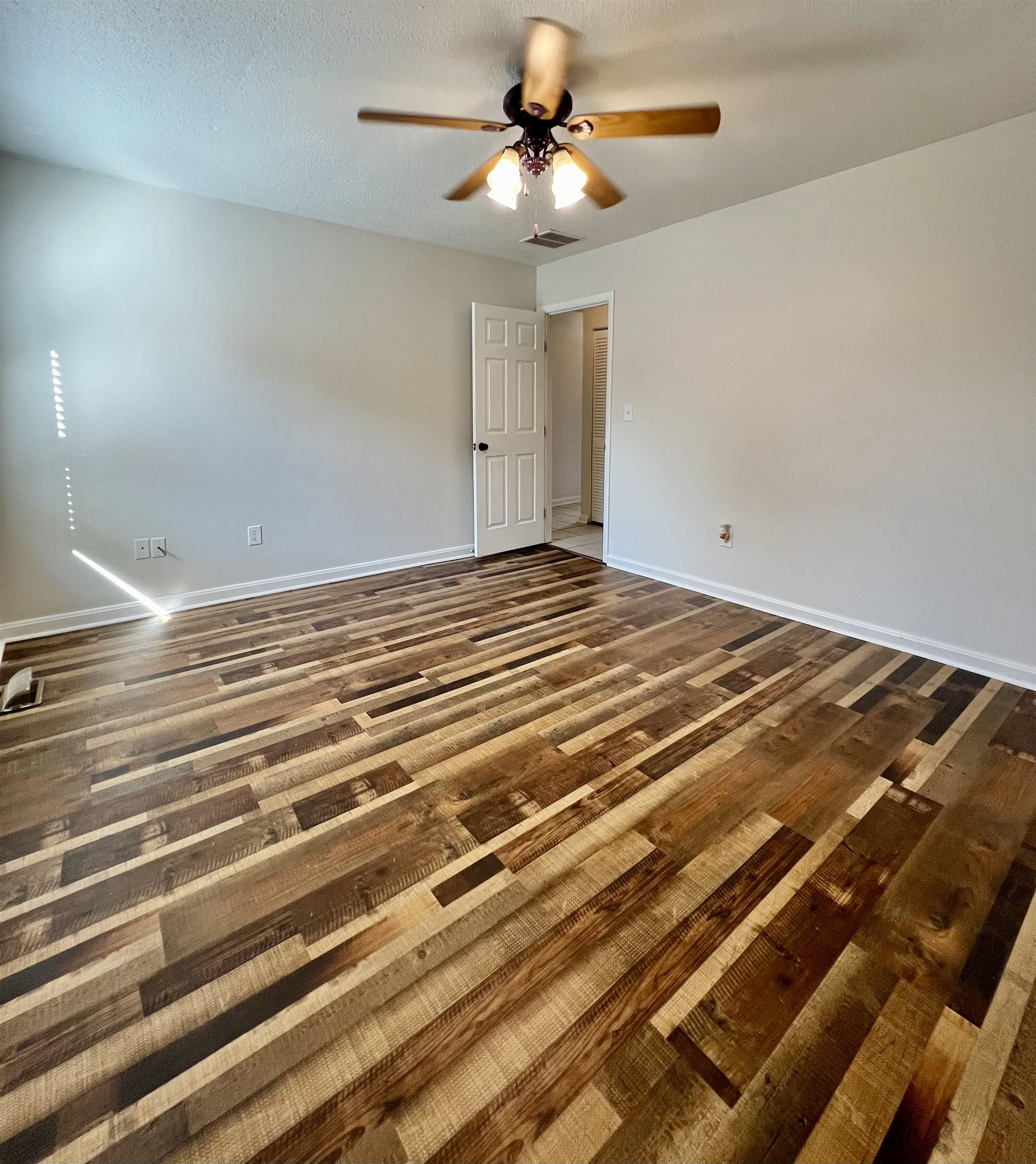 4230 Yewells Landing W, Owensboro, Kentucky 42303, 3 Bedrooms Bedrooms, ,2 BathroomsBathrooms,Single Family Residence,For Sale,Yewells Landing W,90575