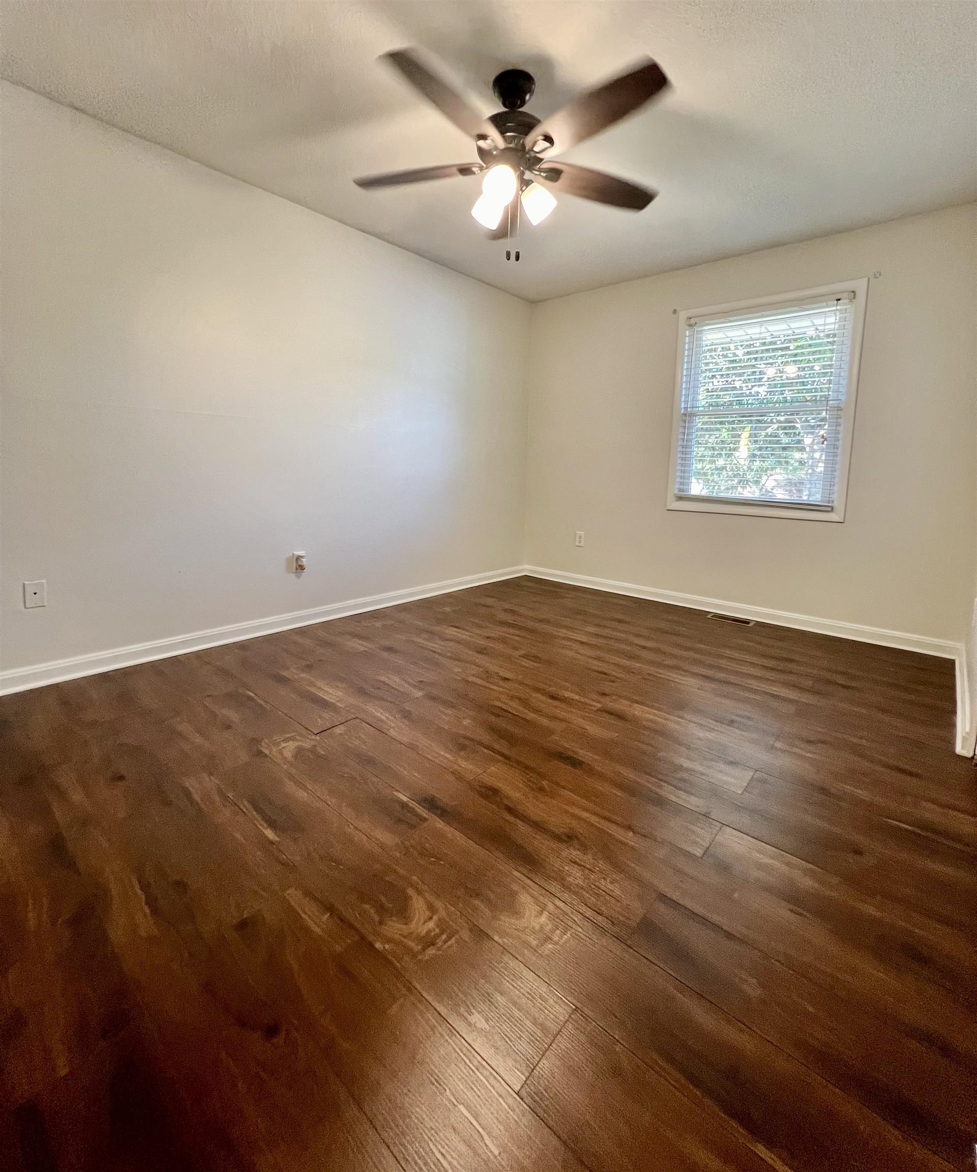 4230 Yewells Landing W, Owensboro, Kentucky 42303, 3 Bedrooms Bedrooms, ,2 BathroomsBathrooms,Single Family Residence,For Sale,Yewells Landing W,90575