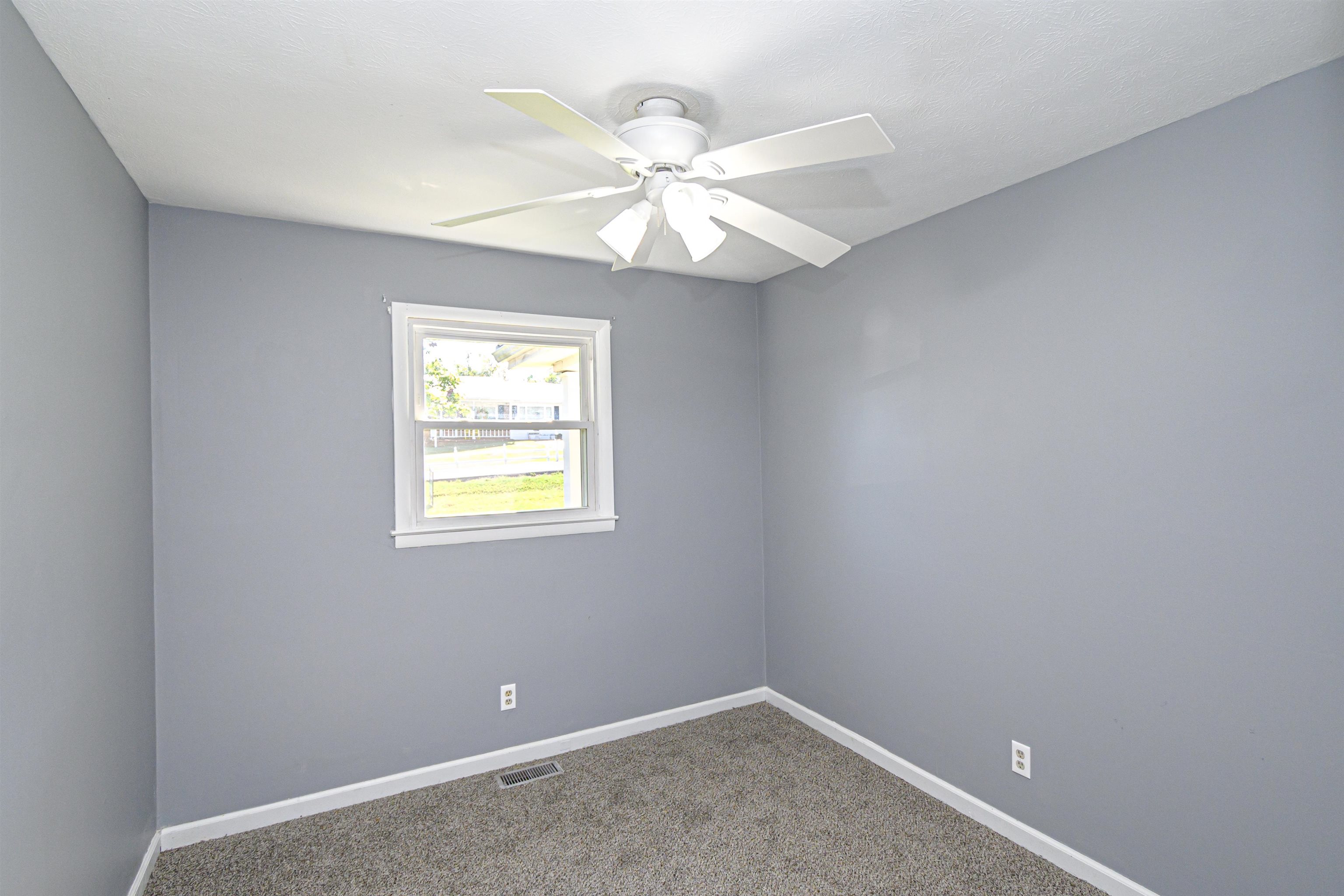 291 Whispering Hills Ln, Greenville, Kentucky 42345, 3 Bedrooms Bedrooms, ,3 BathroomsBathrooms,Single Family Residence,For Sale,Whispering Hills Ln,90576