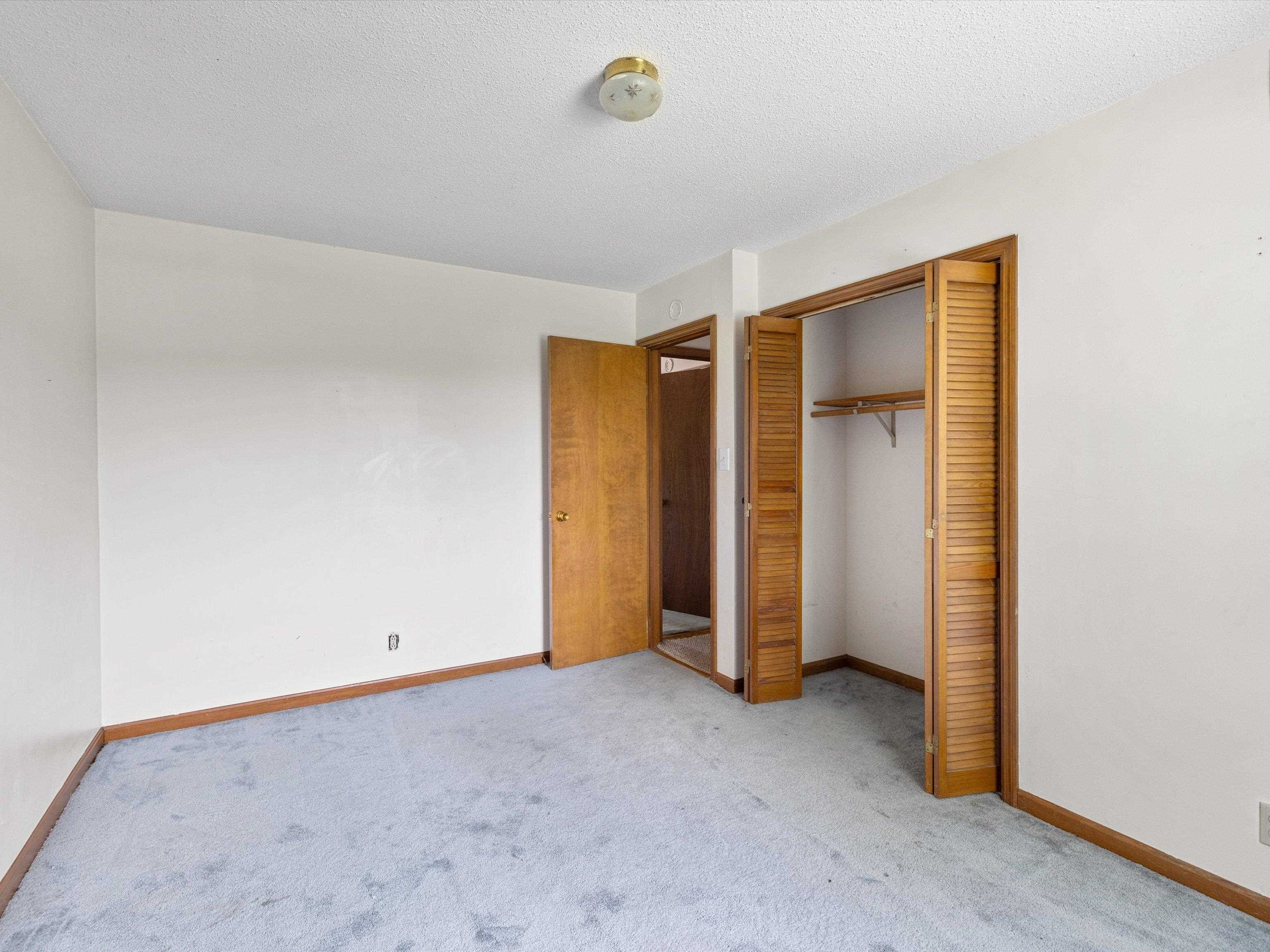 2038 Old Corydon Rd, Henderson, Kentucky 42420, 3 Bedrooms Bedrooms, ,2 BathroomsBathrooms,Single Family Residence,For Sale,Old Corydon Rd,90579
