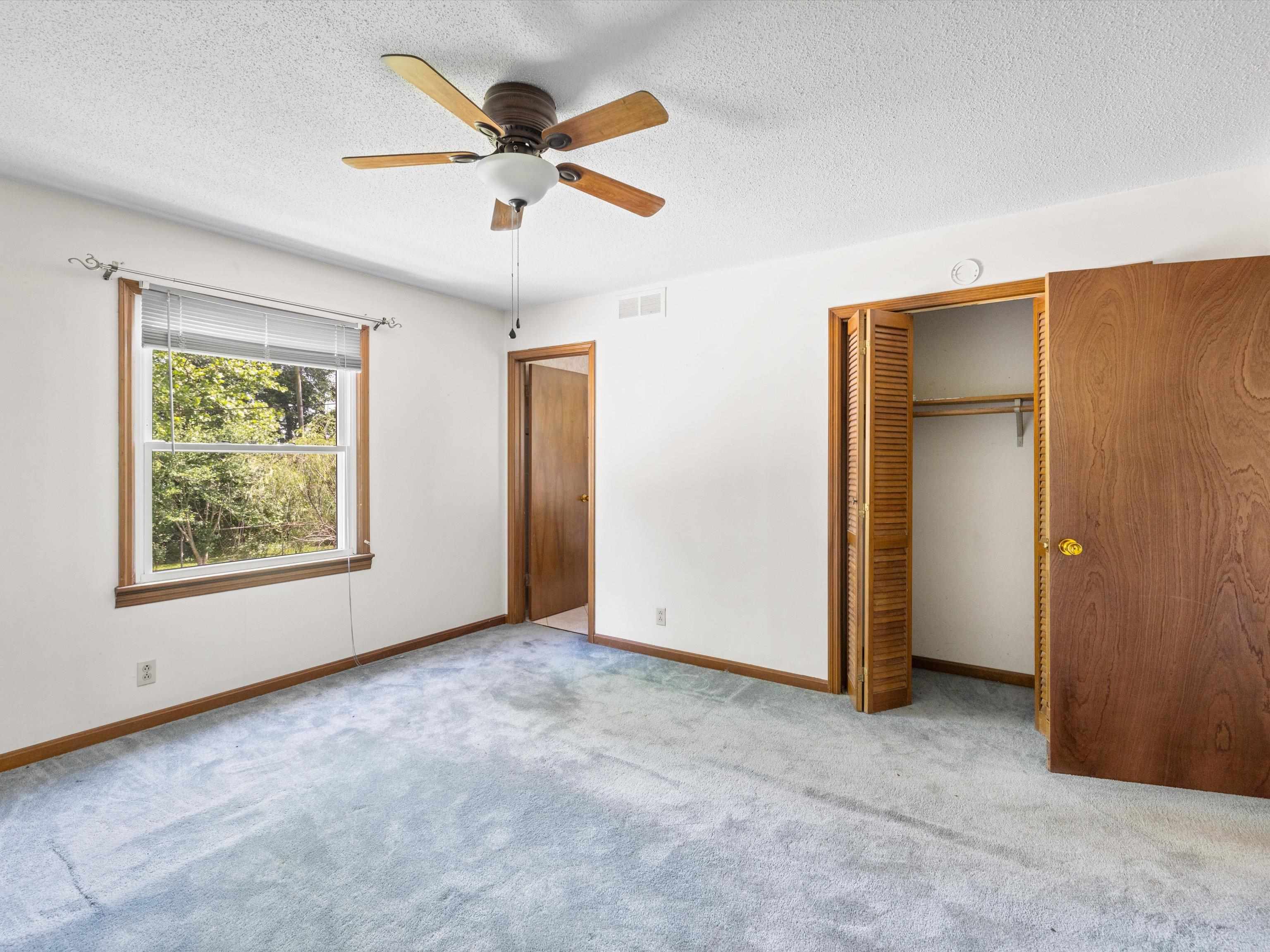 2038 Old Corydon Rd, Henderson, Kentucky 42420, 3 Bedrooms Bedrooms, ,2 BathroomsBathrooms,Single Family Residence,For Sale,Old Corydon Rd,90579