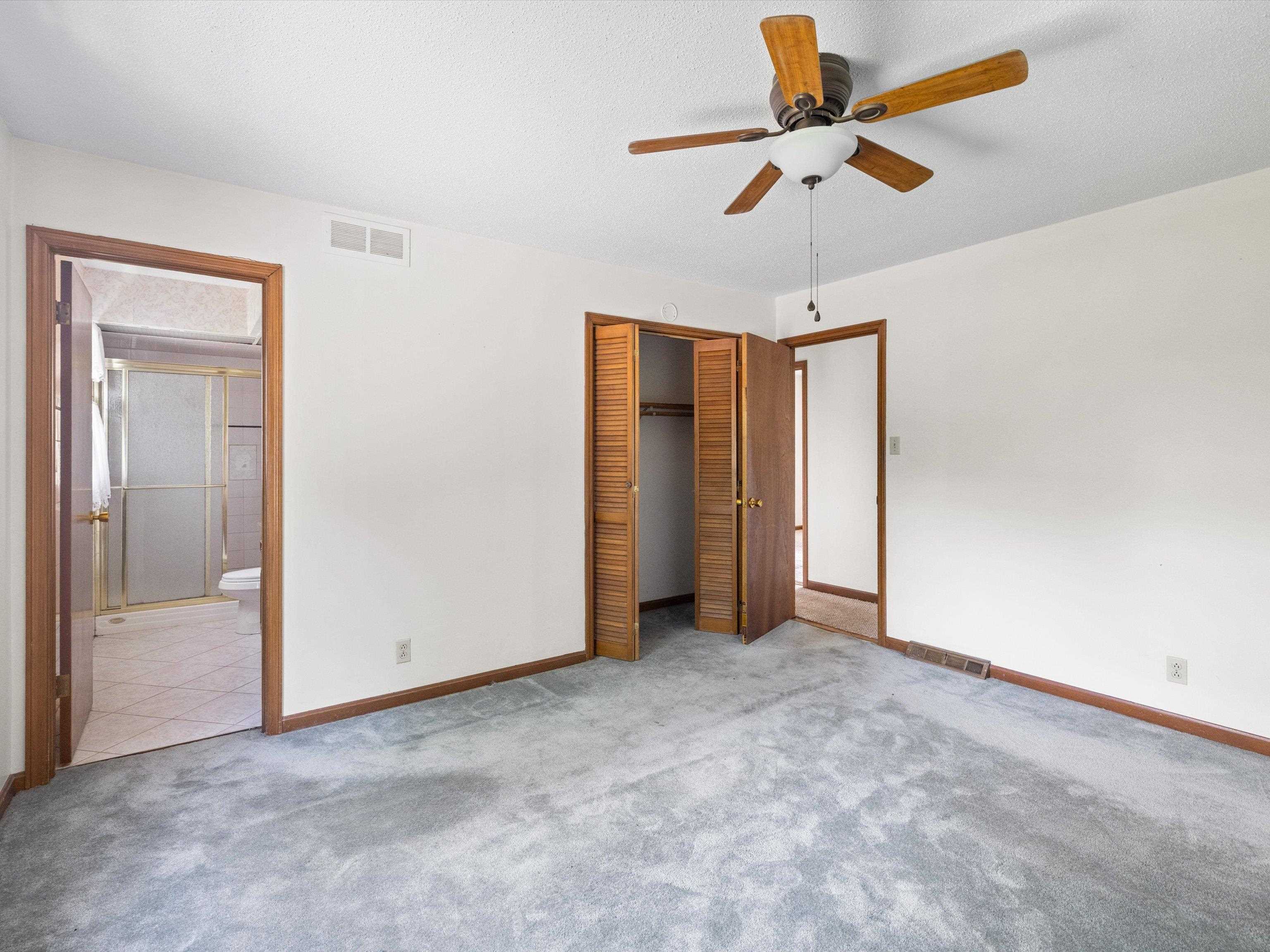 2038 Old Corydon Rd, Henderson, Kentucky 42420, 3 Bedrooms Bedrooms, ,2 BathroomsBathrooms,Single Family Residence,For Sale,Old Corydon Rd,90579