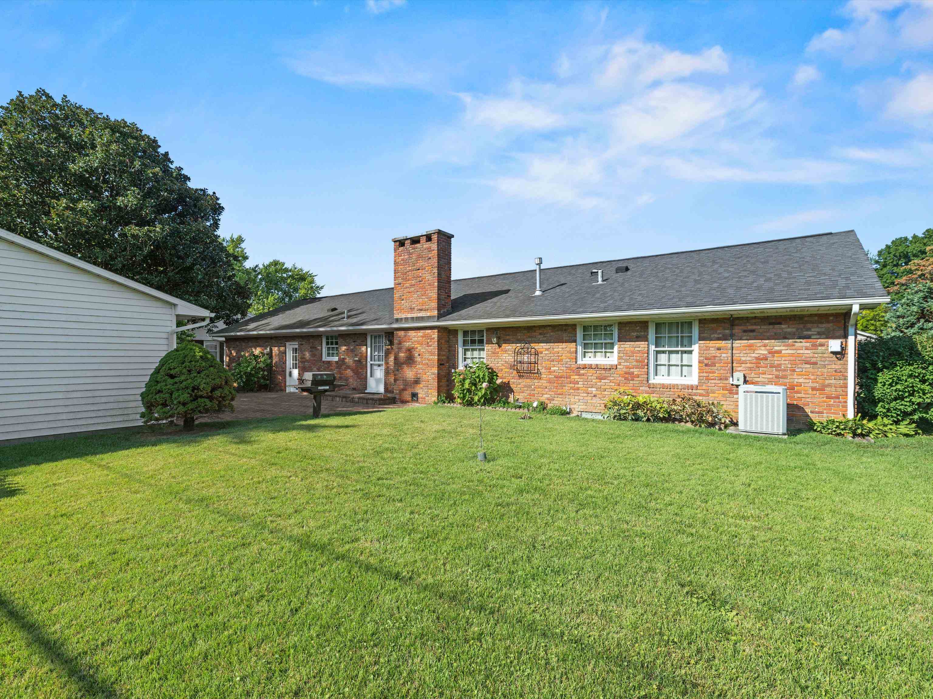 2439 Spencer Drive, Owensboro, Kentucky 42301, 3 Bedrooms Bedrooms, ,2 BathroomsBathrooms,Single Family Residence,For Sale,Spencer Drive,90582