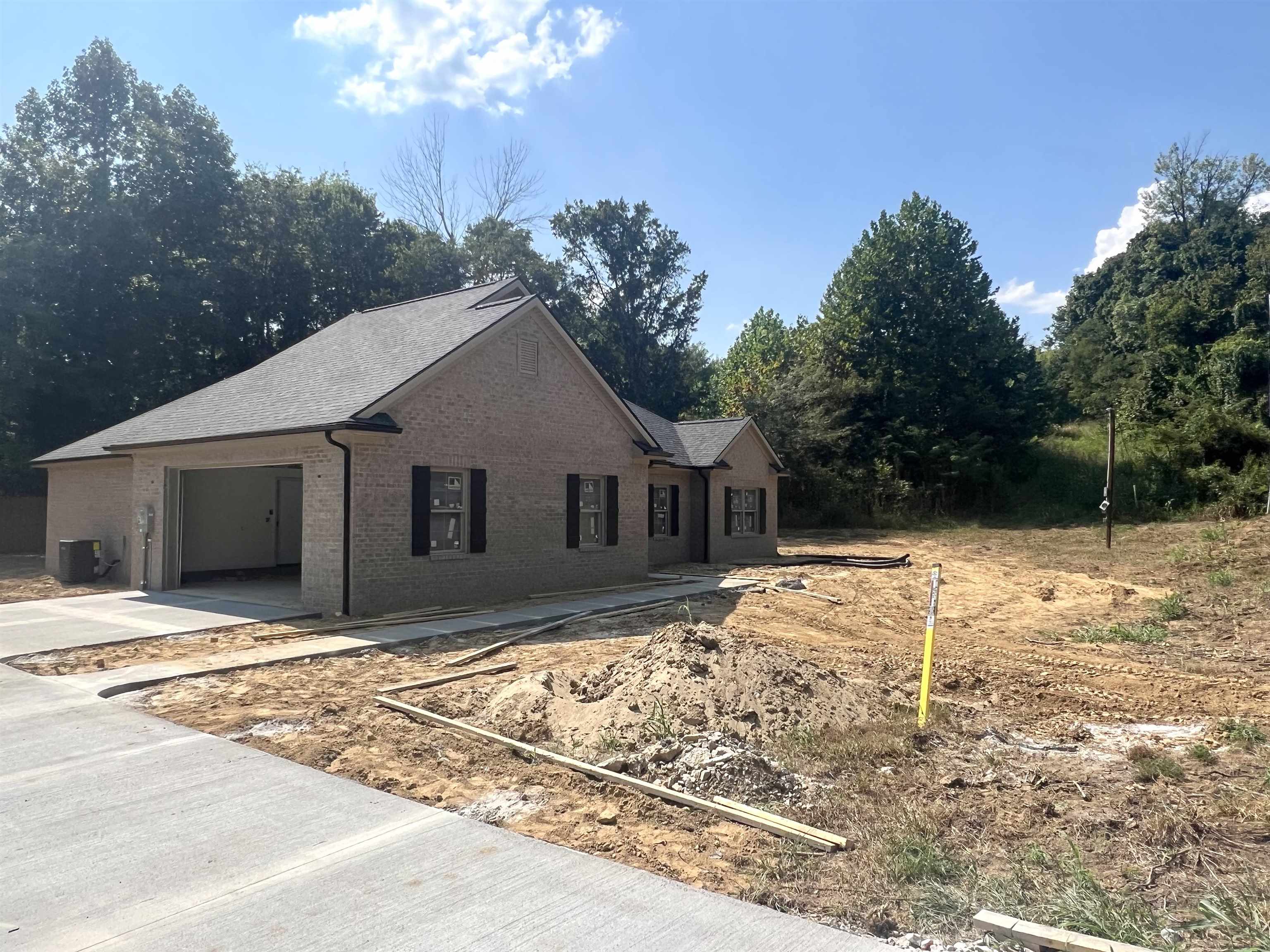 4040 Medley Rd, Owensboro, Kentucky 42301, 3 Bedrooms Bedrooms, ,2 BathroomsBathrooms,Single Family Residence,For Sale,Medley Rd,90583