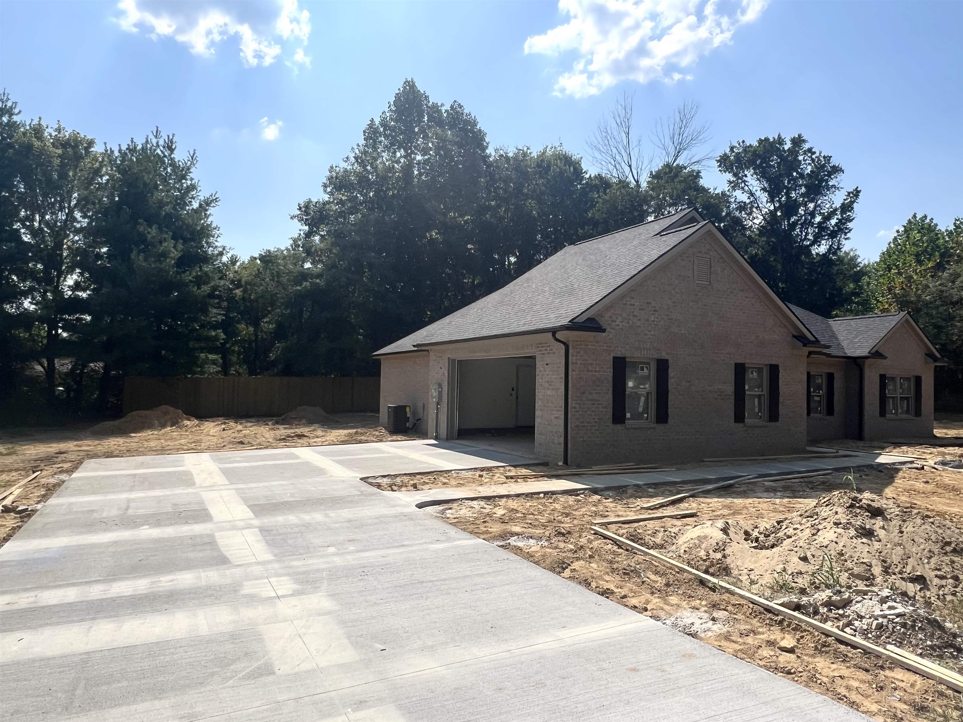 4040 Medley Rd, Owensboro, Kentucky 42301, 3 Bedrooms Bedrooms, ,2 BathroomsBathrooms,Single Family Residence,For Sale,Medley Rd,90583