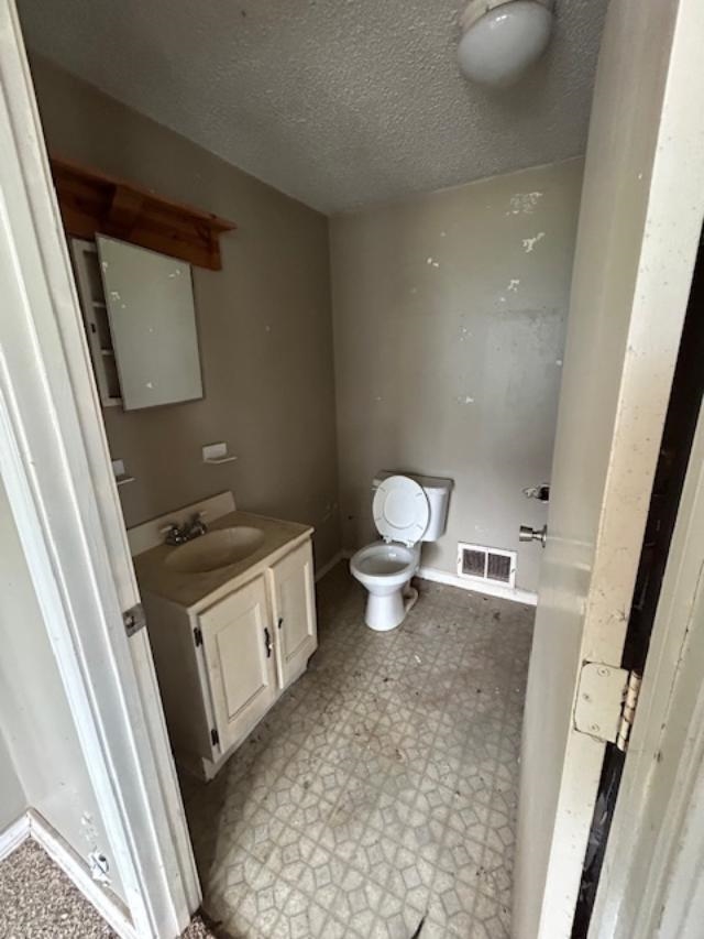 222 South Madison Ave, Madisonville, Kentucky 42431, 2 Bedrooms Bedrooms, ,2 BathroomsBathrooms,Single Family Residence,For Sale,South Madison Ave,90584
