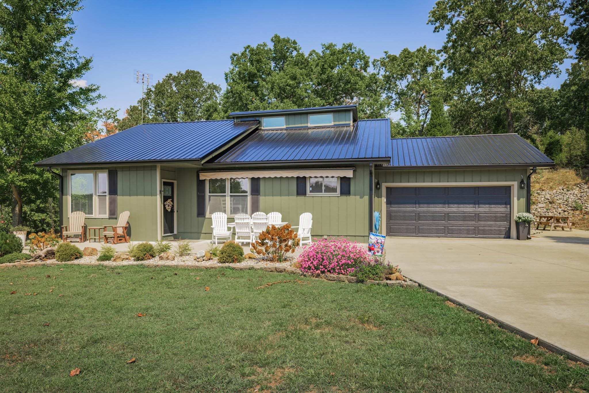 172 Truman Young Road, Hawesville, Kentucky 42348-172, 3 Bedrooms Bedrooms, ,2 BathroomsBathrooms,Single Family Residence,For Sale,Truman Young Road,90585