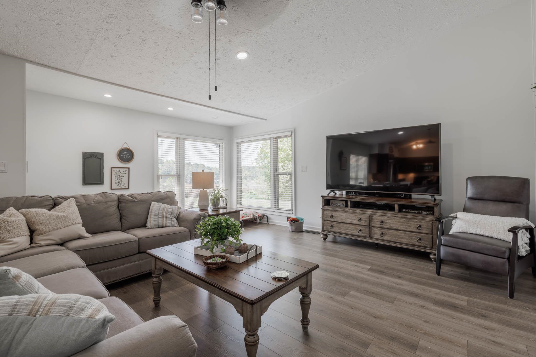 172 Truman Young Road, Hawesville, Kentucky 42348-172, 3 Bedrooms Bedrooms, ,2 BathroomsBathrooms,Single Family Residence,For Sale,Truman Young Road,90585