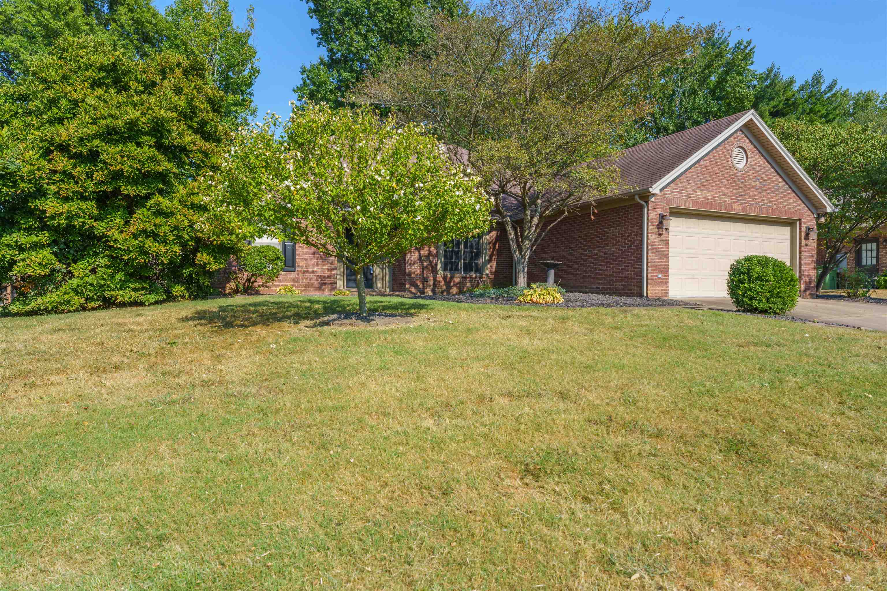 4325 Brookhill Drive, Owensboro, Kentucky 42303, 3 Bedrooms Bedrooms, ,2 BathroomsBathrooms,Single Family Residence,For Sale,Brookhill Drive,90586
