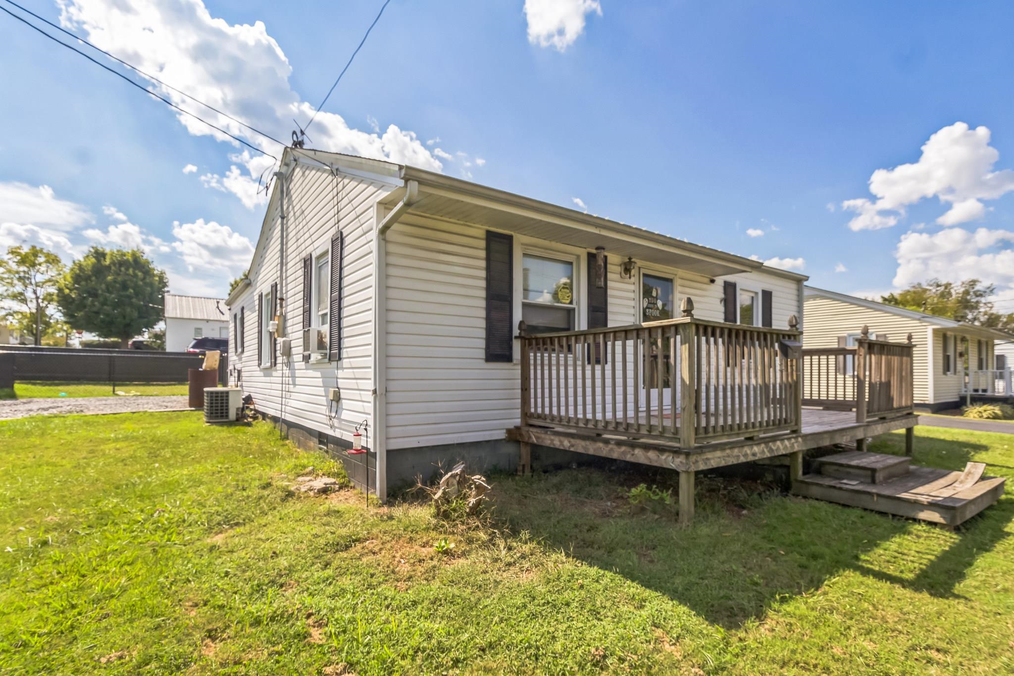 206 Pitman Ave, Other, Kentucky 42718, 3 Bedrooms Bedrooms, ,1 BathroomBathrooms,Single Family Residence,For Sale,Pitman Ave,90590