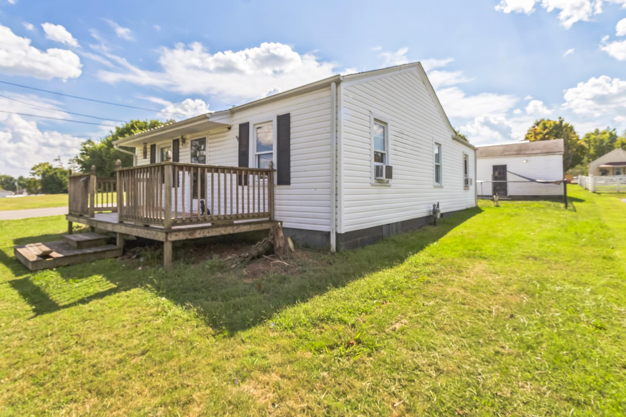 206 Pitman Ave, Other, Kentucky 42718, 3 Bedrooms Bedrooms, ,1 BathroomBathrooms,Single Family Residence,For Sale,Pitman Ave,90590