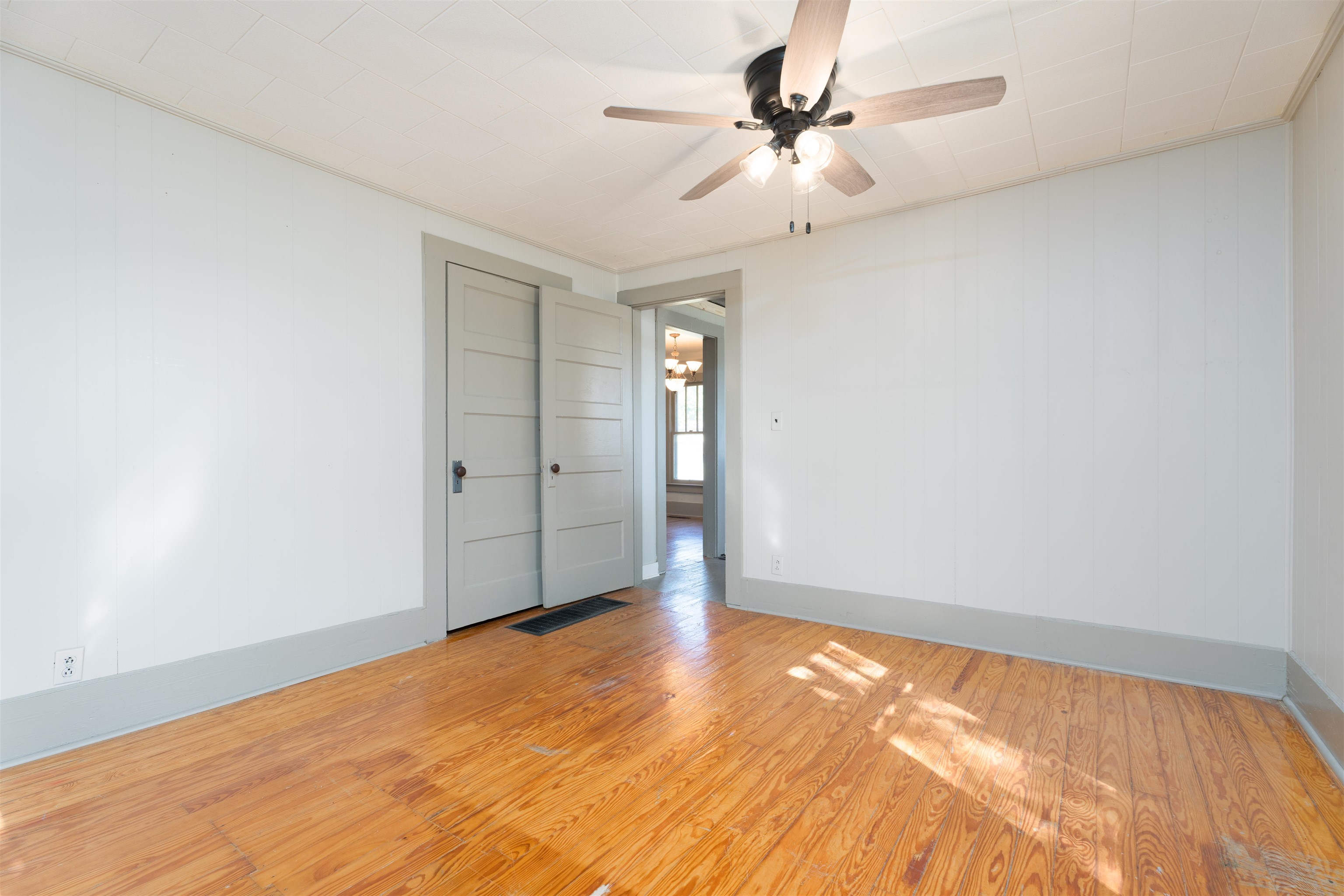 849 Main St, Beaver Dam, Kentucky 42320, 3 Bedrooms Bedrooms, ,1 BathroomBathrooms,Single Family Residence,For Sale,Main St,90593