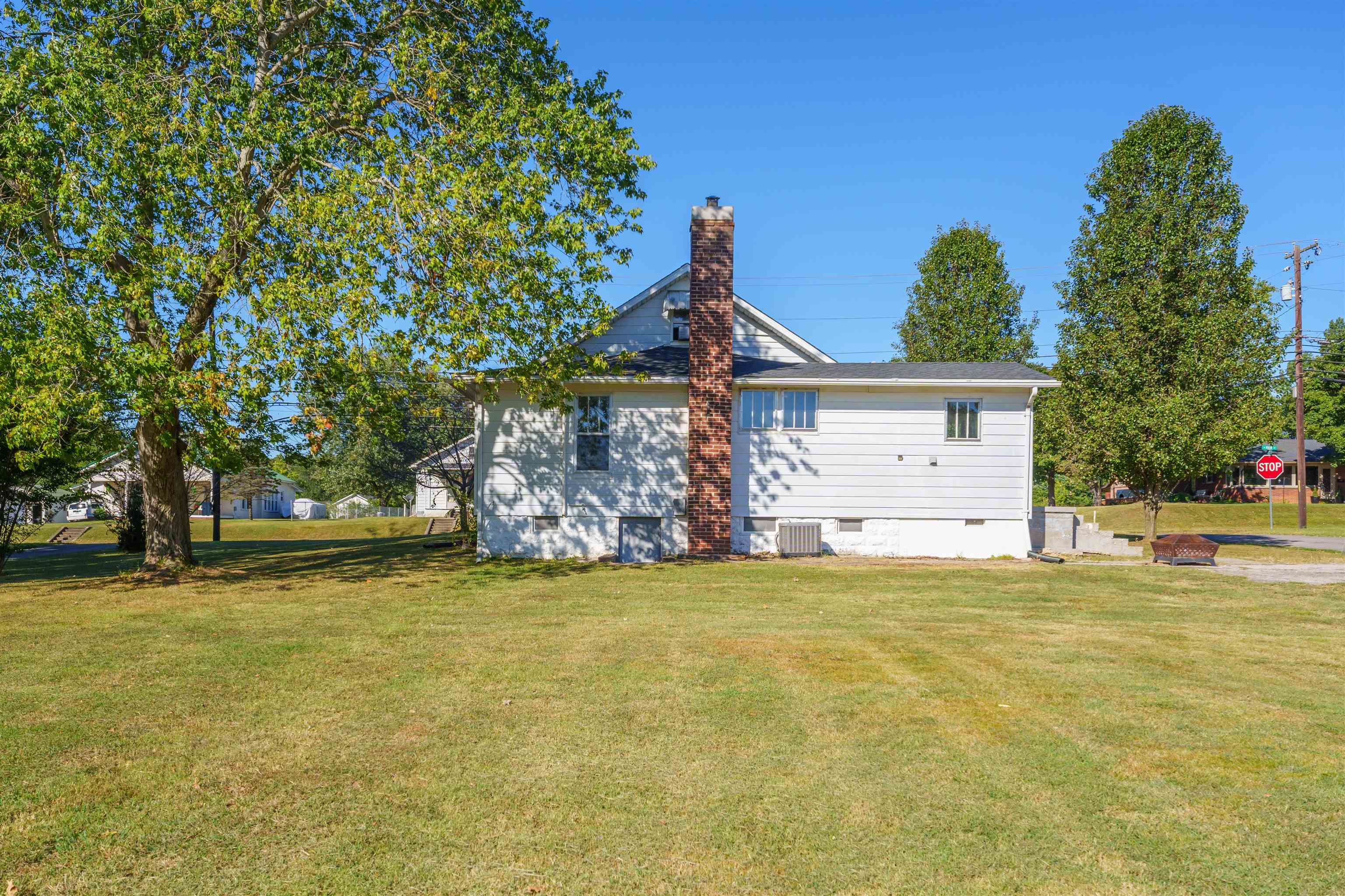 849 Main St, Beaver Dam, Kentucky 42320, 3 Bedrooms Bedrooms, ,1 BathroomBathrooms,Single Family Residence,For Sale,Main St,90593