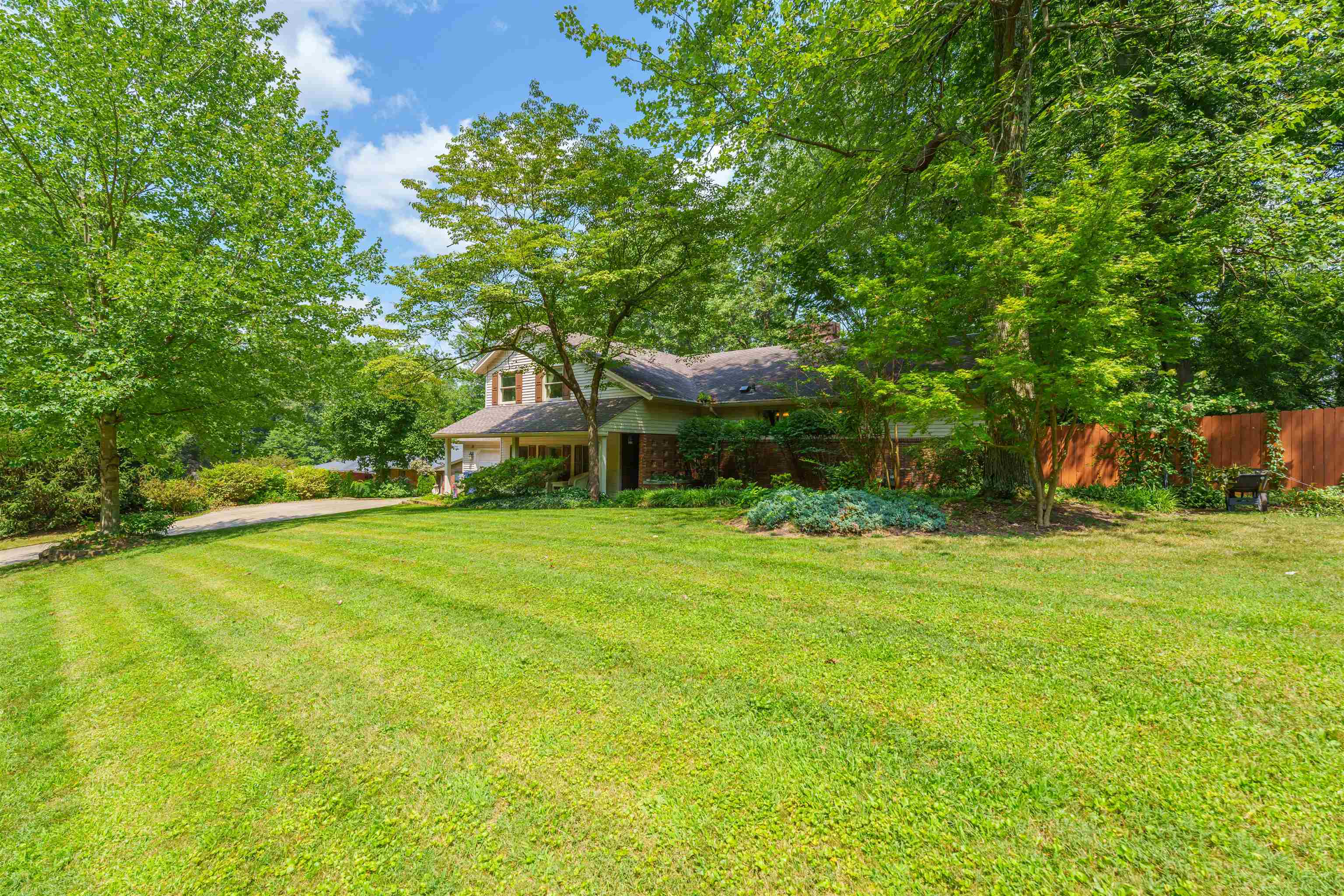4459 Greenacre Dr., Owensboro, Kentucky 42303, 5 Bedrooms Bedrooms, ,3 BathroomsBathrooms,Single Family Residence,For Sale,Greenacre Dr.,90594