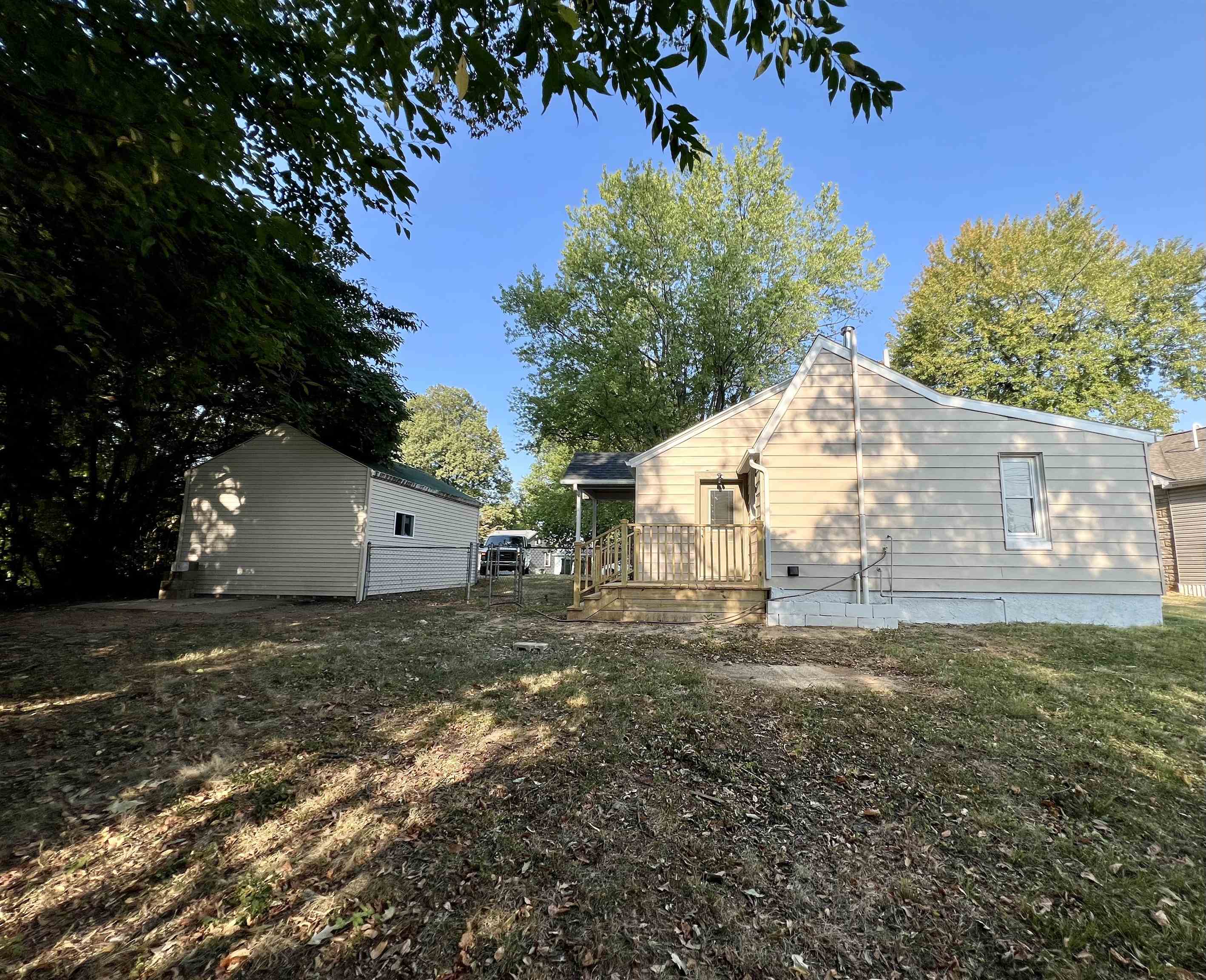 2669 E Victory Ct, Owensboro, Kentucky 42303, 2 Bedrooms Bedrooms, ,1 BathroomBathrooms,Single Family Residence,For Sale,E Victory Ct,90596