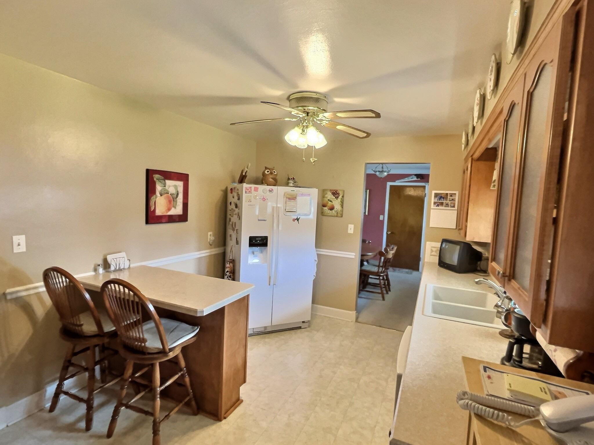 1422 Hill Ave, Owensboro, Kentucky 42301, 3 Bedrooms Bedrooms, ,1 BathroomBathrooms,Single Family Residence,For Sale,Hill Ave,90597