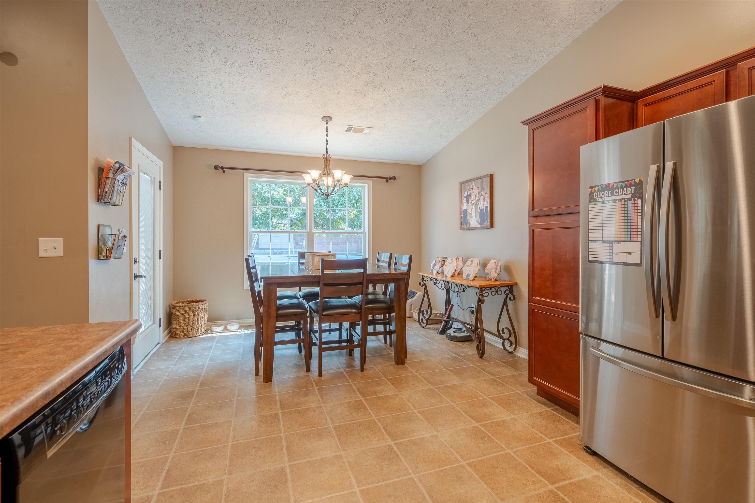 2875 Trails Way, Owensboro, Kentucky 42303, 3 Bedrooms Bedrooms, ,2 BathroomsBathrooms,Single Family Residence,For Sale,Trails Way,90598