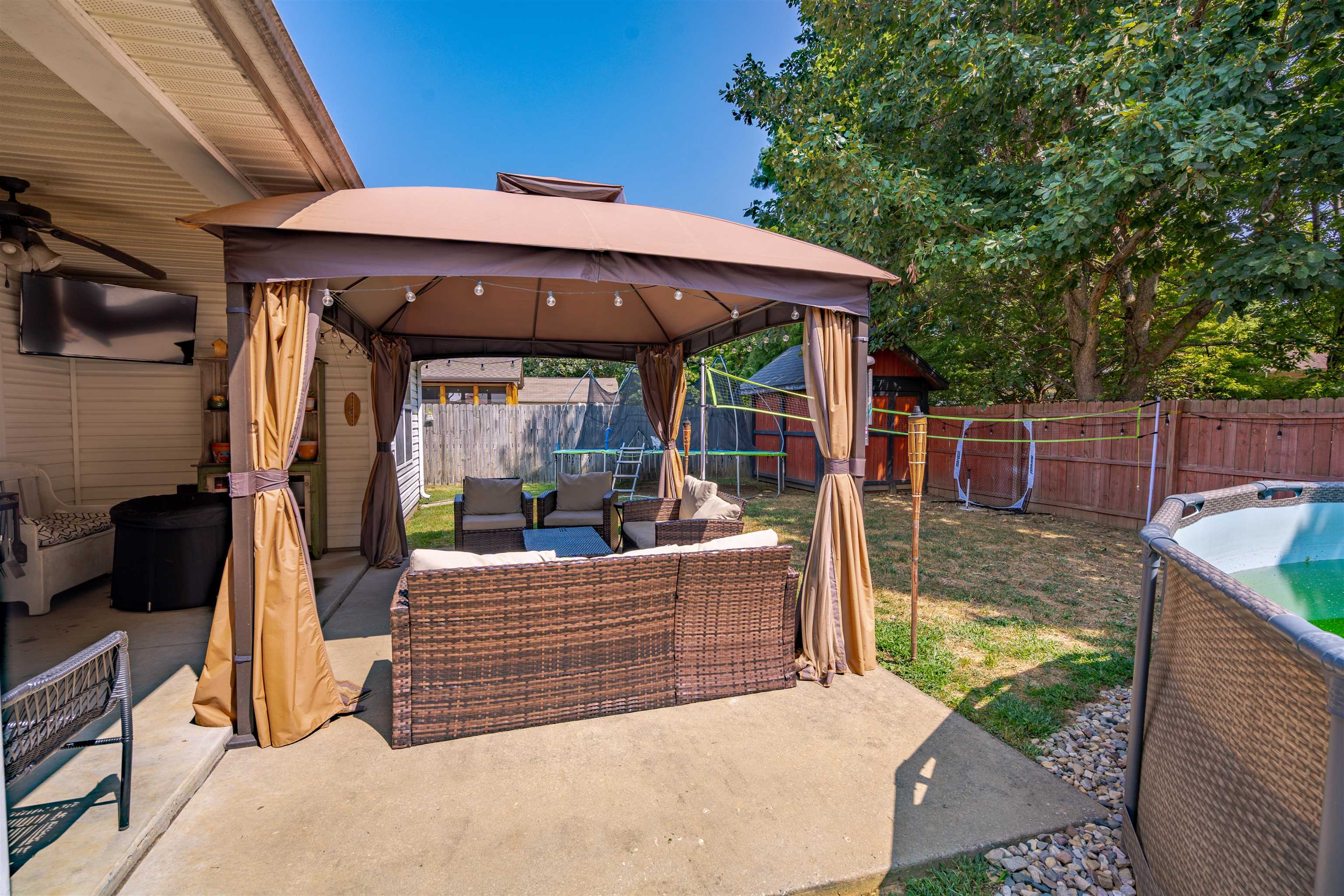 2875 Trails Way, Owensboro, Kentucky 42303, 3 Bedrooms Bedrooms, ,2 BathroomsBathrooms,Single Family Residence,For Sale,Trails Way,90598