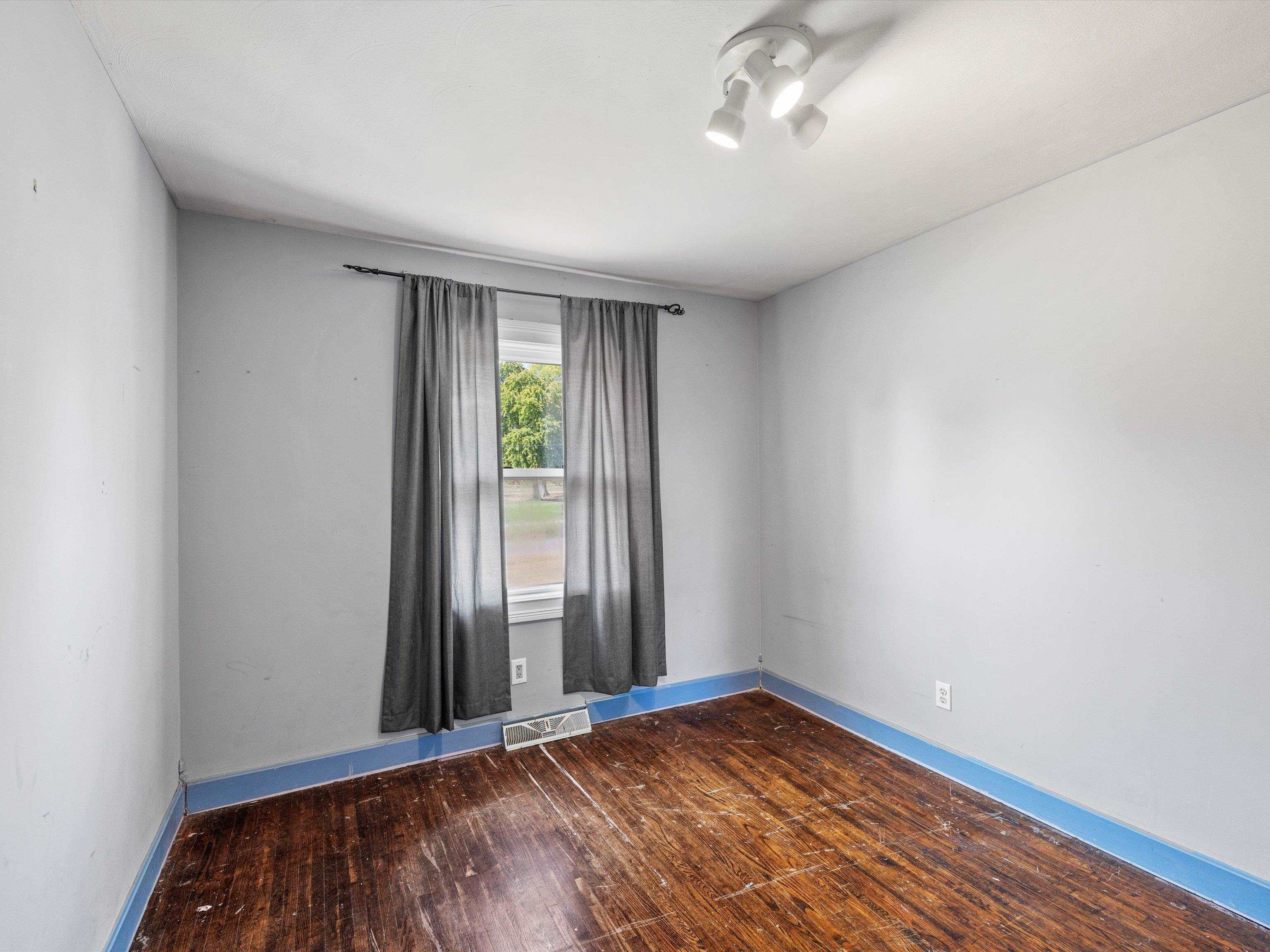 5061 Millers Mill Rd, Owensboro, Kentucky 42301, 3 Bedrooms Bedrooms, ,1 BathroomBathrooms,Single Family Residence,For Sale,Millers Mill Rd,90601