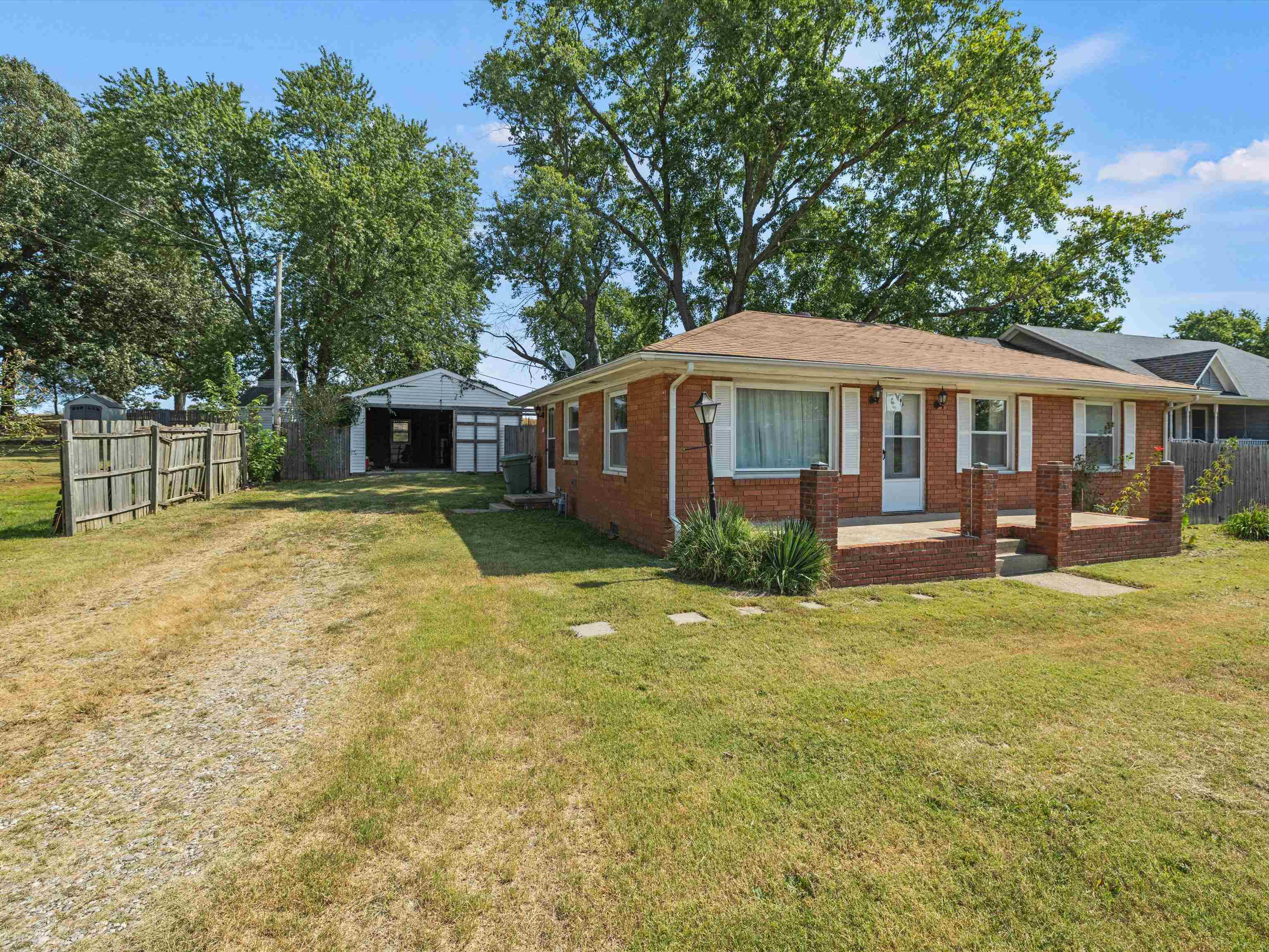 5061 Millers Mill Rd, Owensboro, Kentucky 42301, 3 Bedrooms Bedrooms, ,1 BathroomBathrooms,Single Family Residence,For Sale,Millers Mill Rd,90601