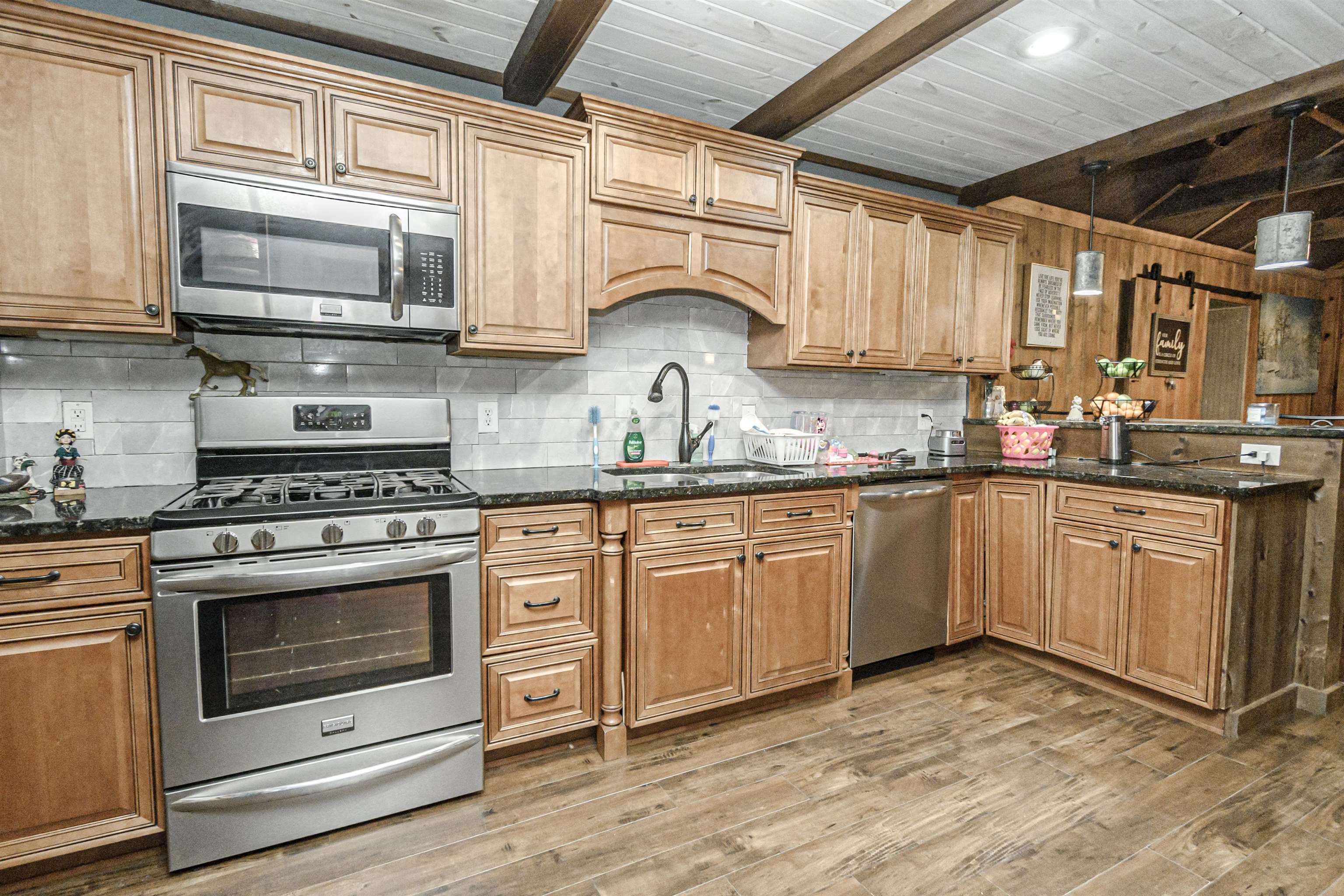 5721 Macedonia Rd, Owensboro, Kentucky 42301, 4 Bedrooms Bedrooms, ,2 BathroomsBathrooms,Single Family Residence,For Sale,Macedonia Rd,90603