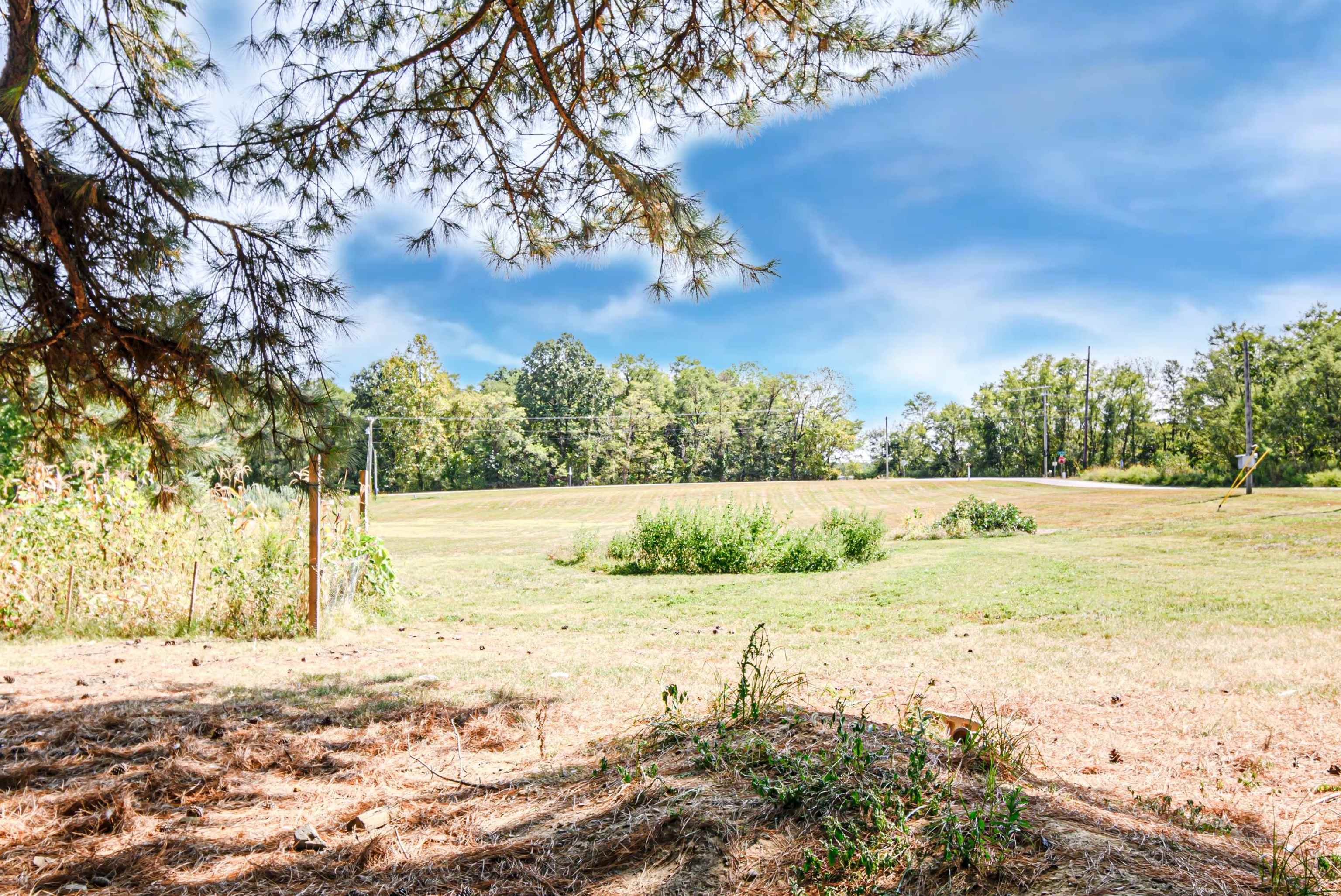 5721 Macedonia Rd, Owensboro, Kentucky 42301, 4 Bedrooms Bedrooms, ,2 BathroomsBathrooms,Single Family Residence,For Sale,Macedonia Rd,90603