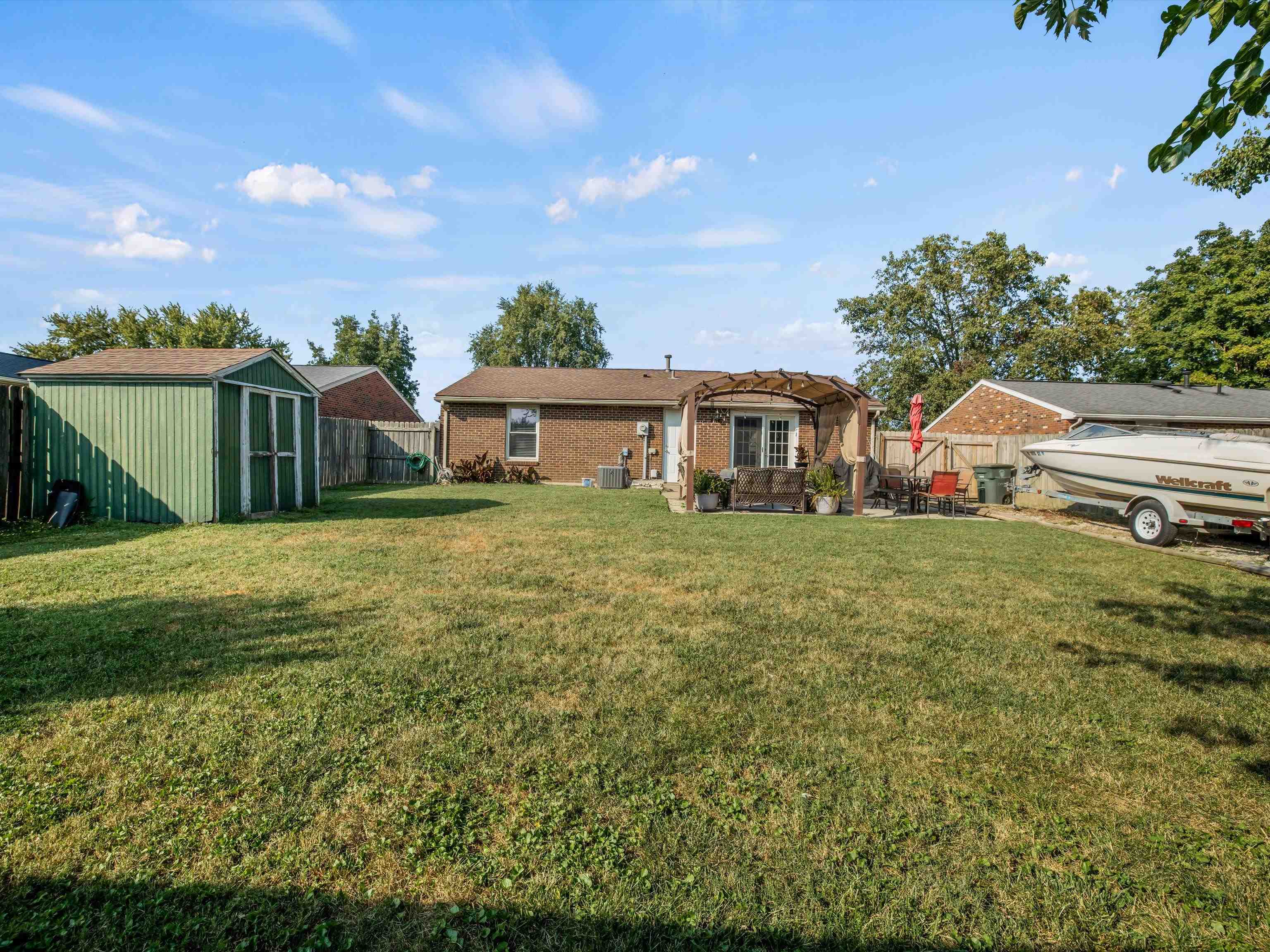 2412 Strickland Dr., Owensboro, Kentucky 42301, 2 Bedrooms Bedrooms, ,1 BathroomBathrooms,Single Family Residence,For Sale,Strickland Dr.,90604