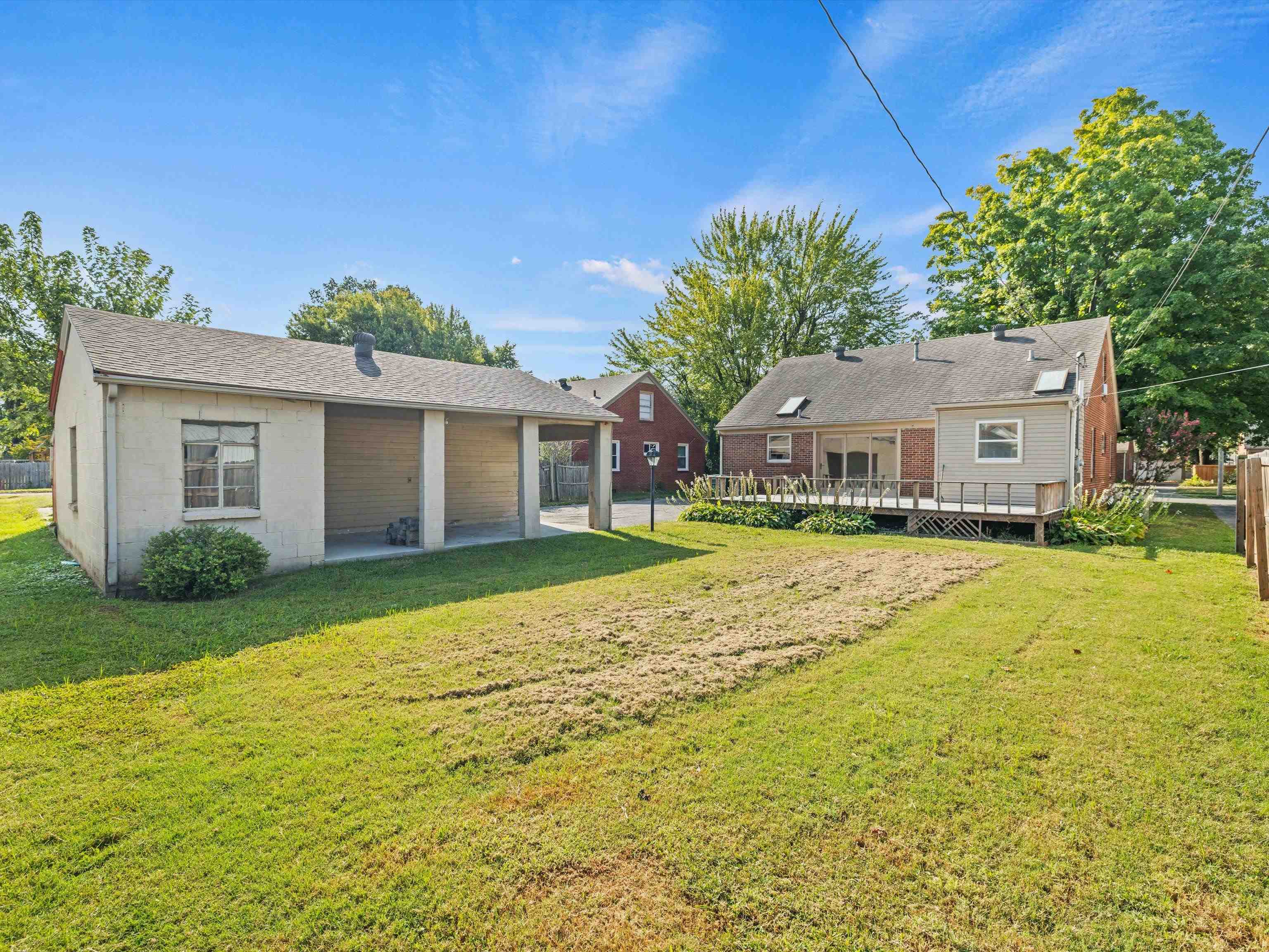 2007 Westview Drive, Owensboro, Kentucky 42301, 3 Bedrooms Bedrooms, ,2 BathroomsBathrooms,Single Family Residence,For Sale,Westview Drive,90607