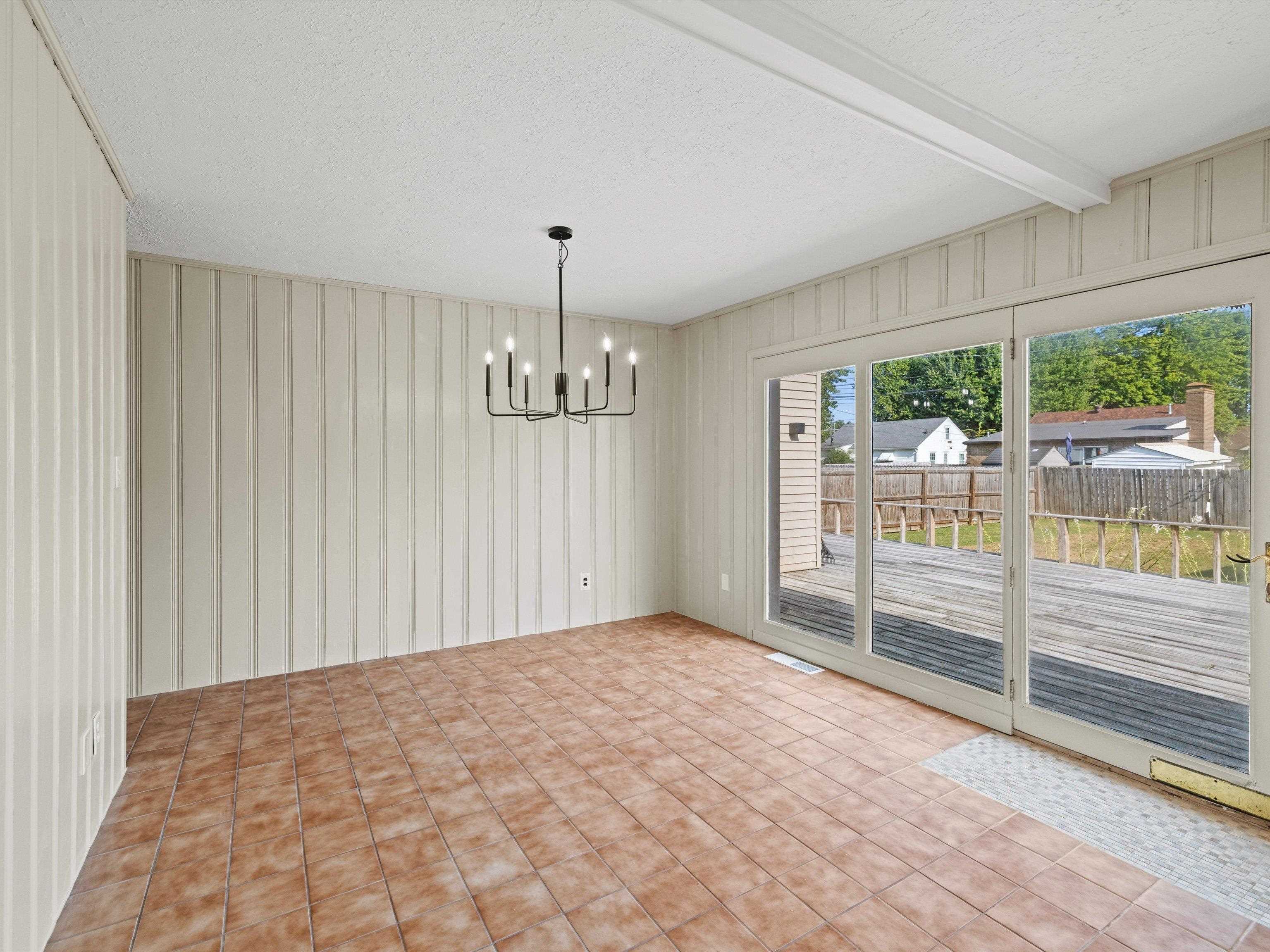 2007 Westview Drive, Owensboro, Kentucky 42301, 3 Bedrooms Bedrooms, ,2 BathroomsBathrooms,Single Family Residence,For Sale,Westview Drive,90607