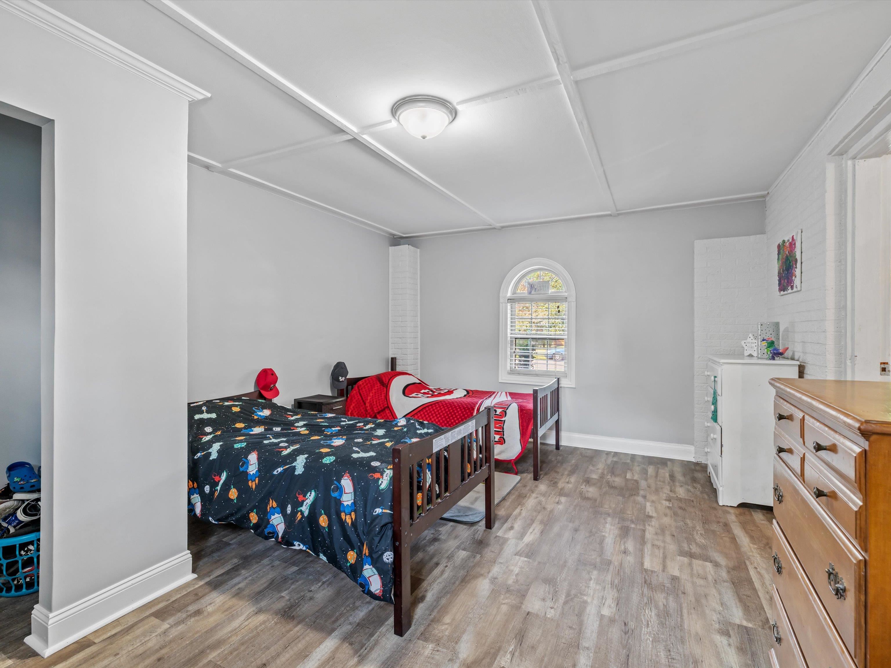2132 York Drive, Owensboro, Kentucky 42301, 4 Bedrooms Bedrooms, ,1 BathroomBathrooms,Single Family Residence,For Sale,York Drive,90608