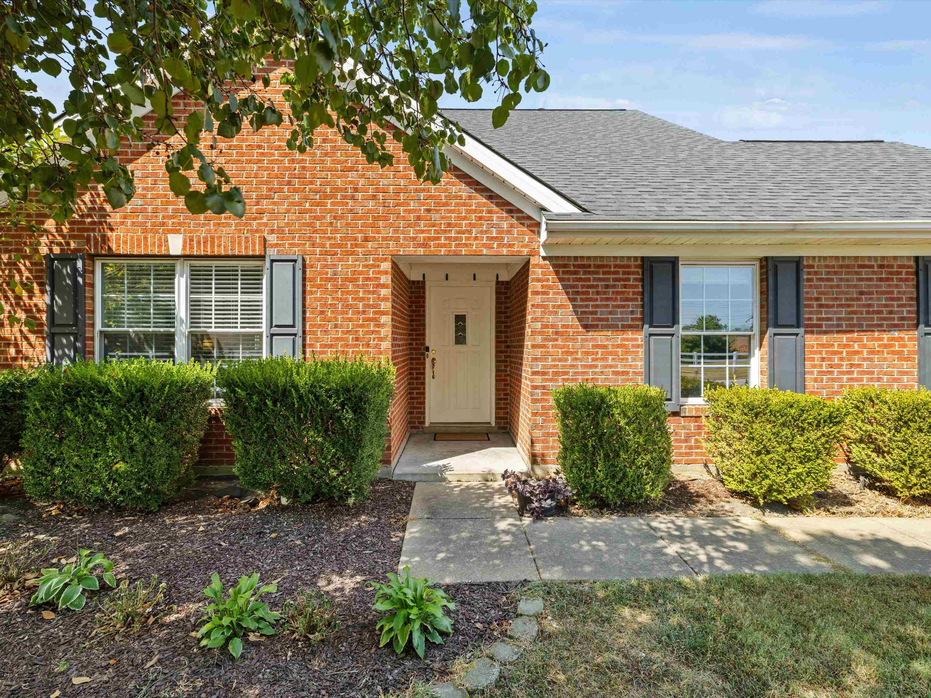 3101 Bridle Way, Owensboro, Kentucky 42303, 3 Bedrooms Bedrooms, ,2 BathroomsBathrooms,Single Family Residence,For Sale,Bridle Way,90611