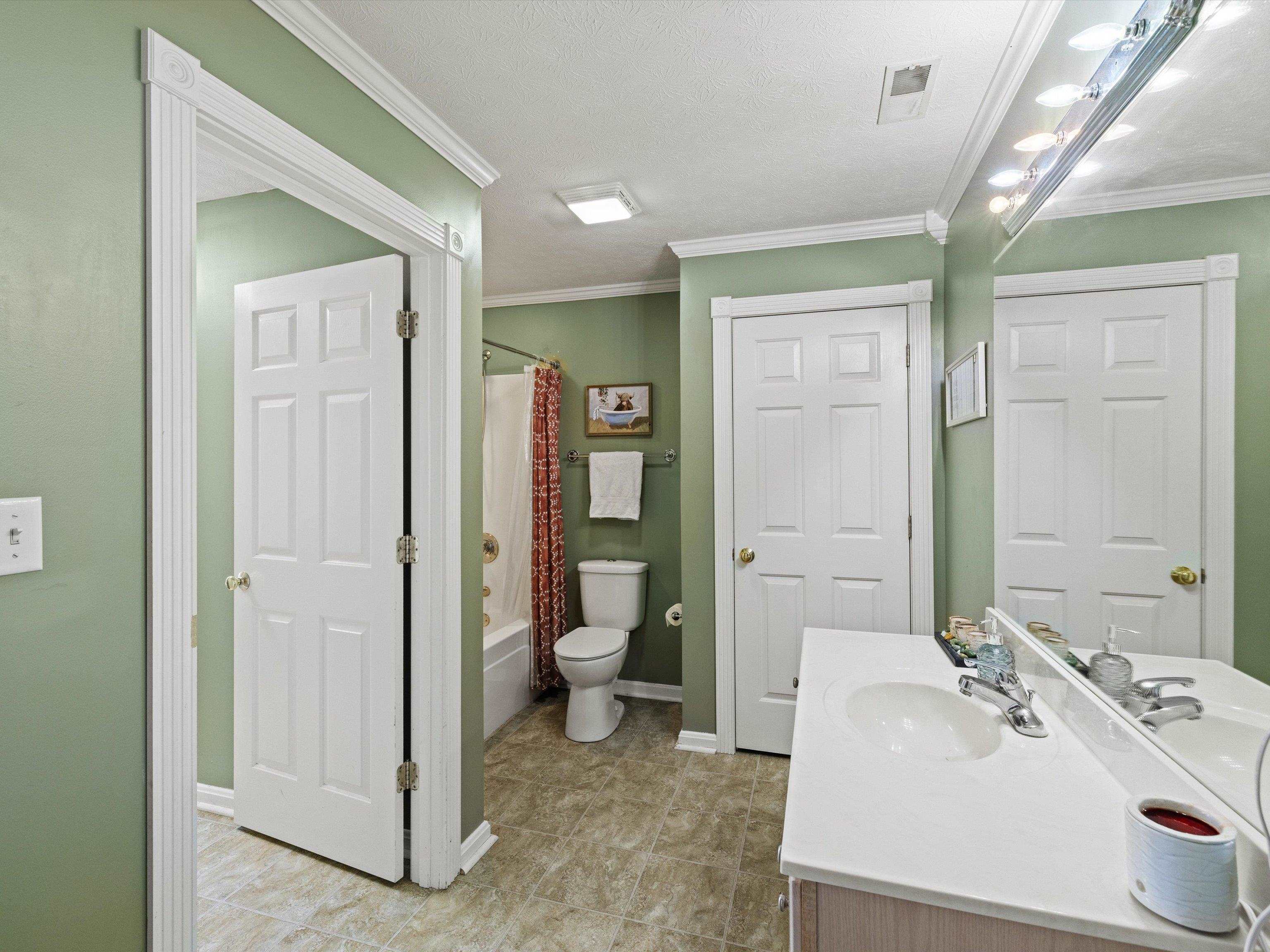 3101 Bridle Way, Owensboro, Kentucky 42303, 3 Bedrooms Bedrooms, ,2 BathroomsBathrooms,Single Family Residence,For Sale,Bridle Way,90611