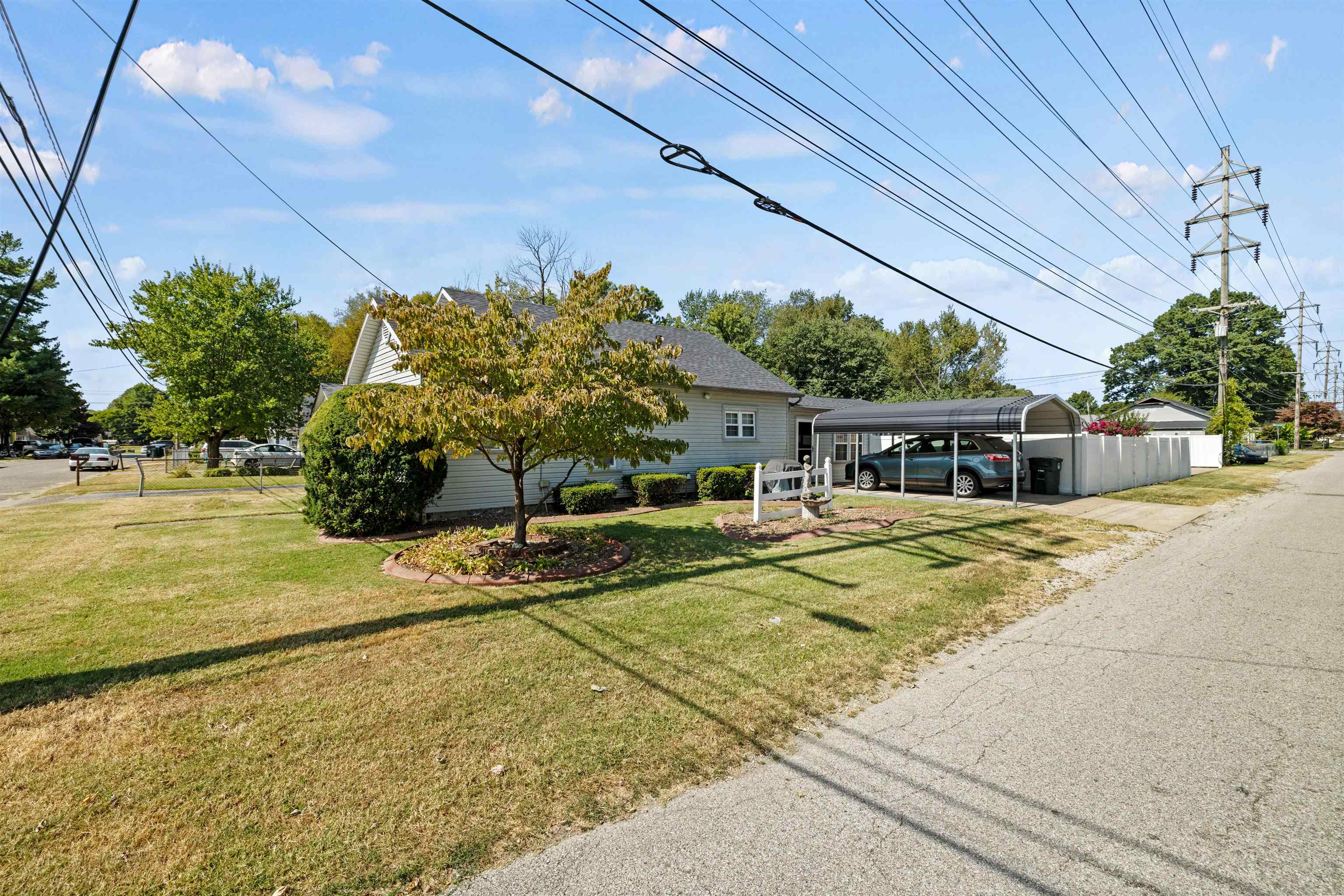 1935 McCulloch Ave, Owensboro, Kentucky 42303, 2 Bedrooms Bedrooms, ,1 BathroomBathrooms,Ranch,For Sale,McCulloch Ave,90616